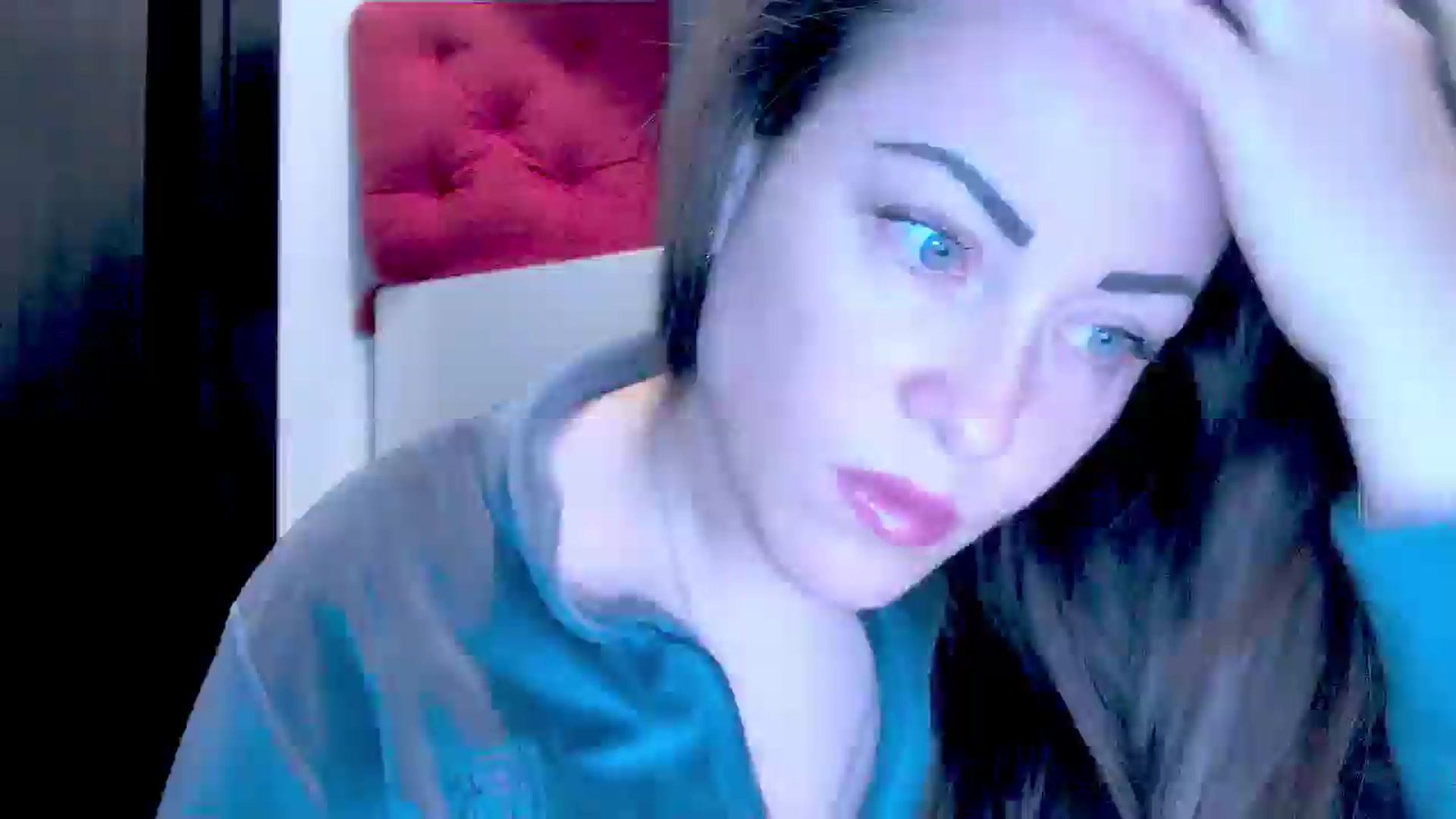 Gallery image thumbnail from Mrsfoxy's myfreecams stream on, 10/16/2025, 13:08 image 18 of 20