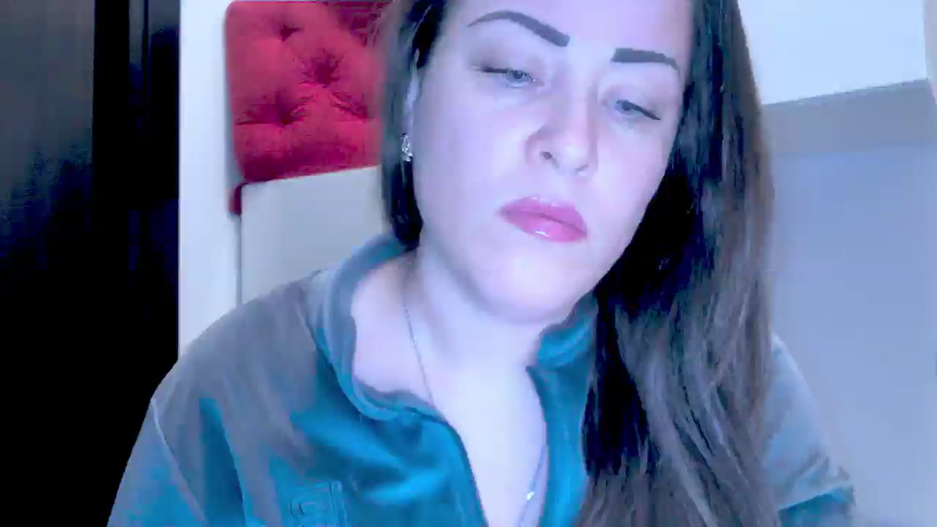 Gallery image thumbnail from Mrsfoxy's myfreecams stream on, 10/16/2025, 13:08 image 17 of 20