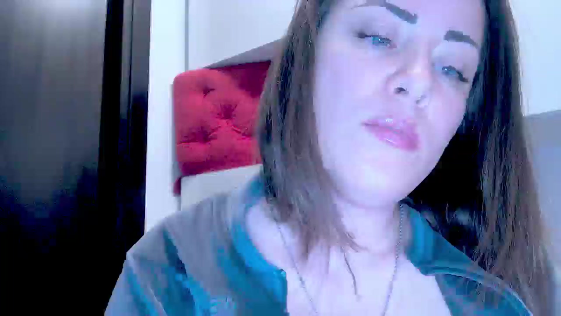 Gallery image thumbnail from Mrsfoxy's myfreecams stream on, 10/16/2025, 14:22 image 16 of 20