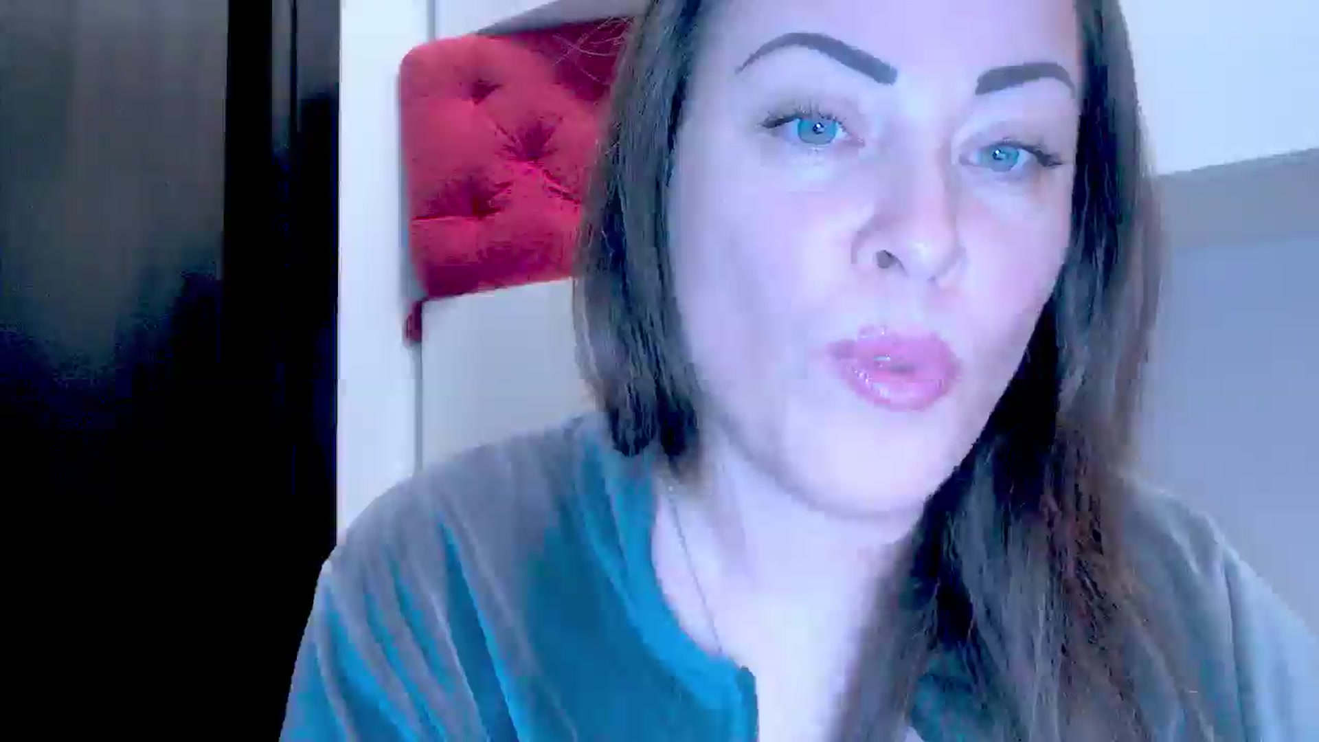 Gallery image thumbnail from Mrsfoxy's myfreecams stream on, 10/16/2025, 14:22 image 10 of 20
