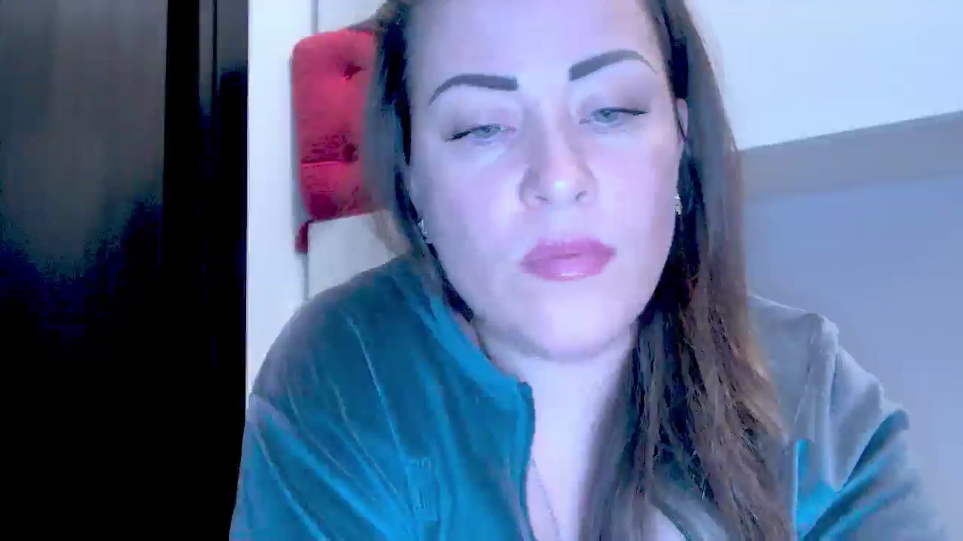 Gallery image thumbnail from Mrsfoxy's myfreecams stream on, 10/16/2025, 14:22 image 6 of 20