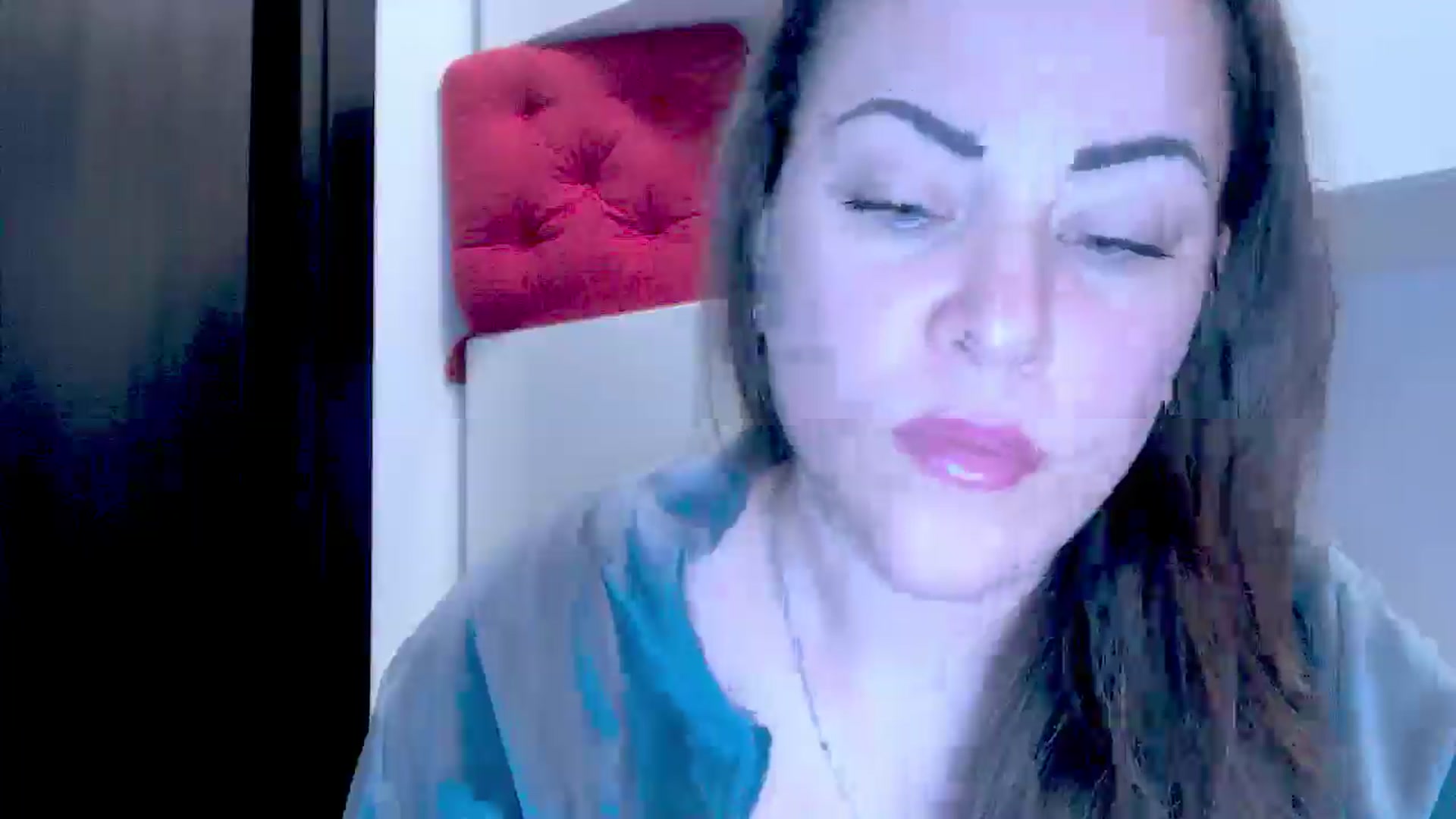 Gallery image thumbnail from Mrsfoxy's myfreecams stream on, 10/16/2025, 14:22 image 5 of 20