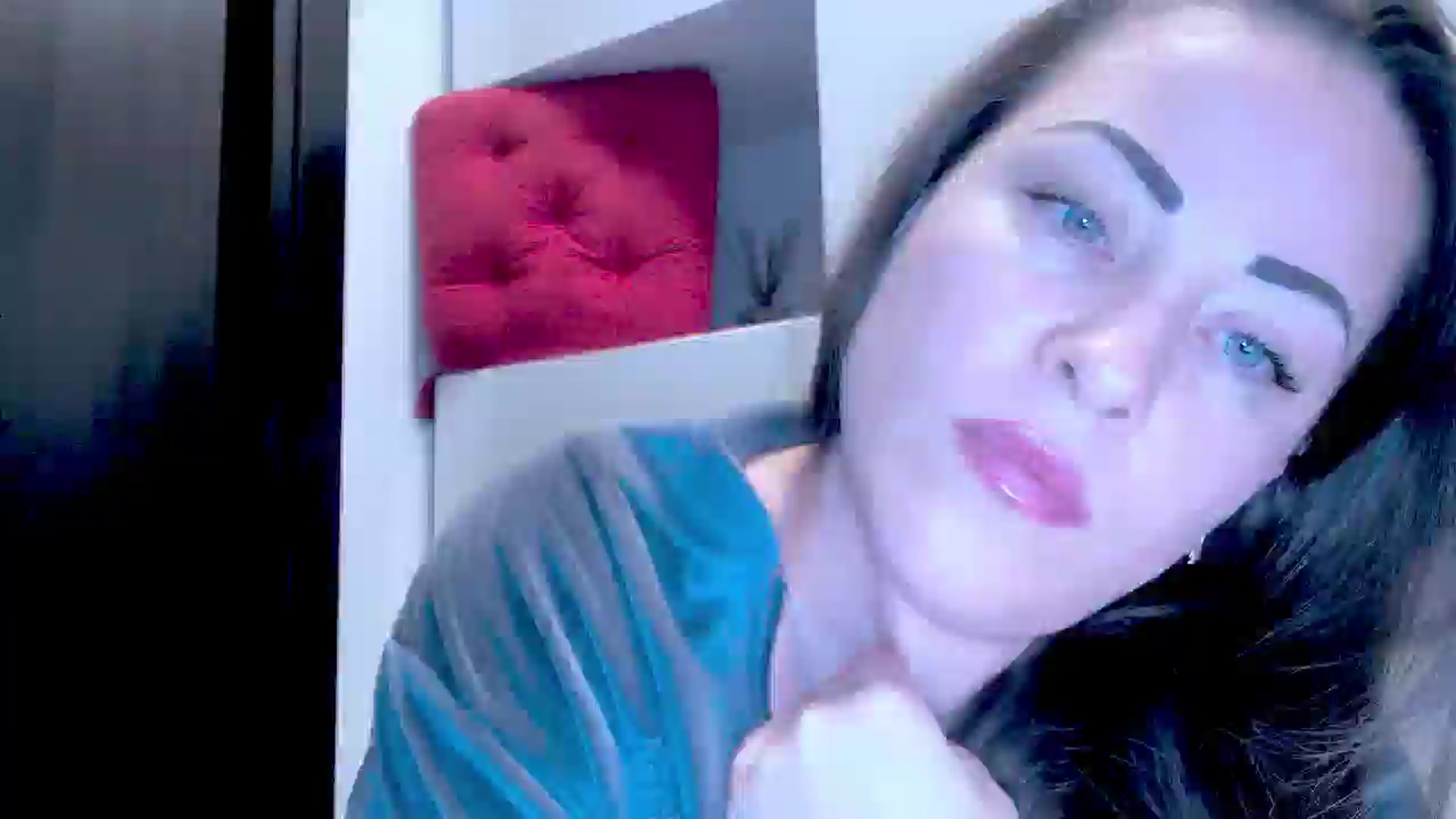 Gallery image thumbnail from Mrsfoxy's myfreecams stream on, 10/16/2025, 14:22 image 3 of 20