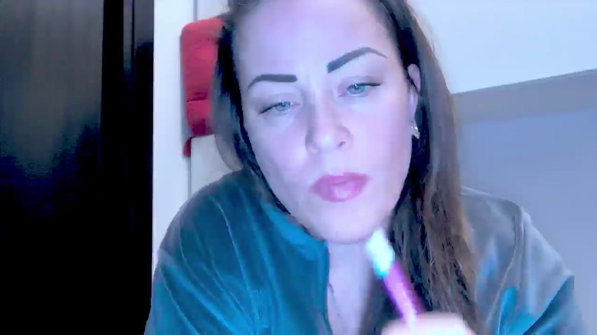 Gallery image thumbnail from Mrsfoxy's myfreecams stream on, 10/16/2025, 14:22 image 7 of 20