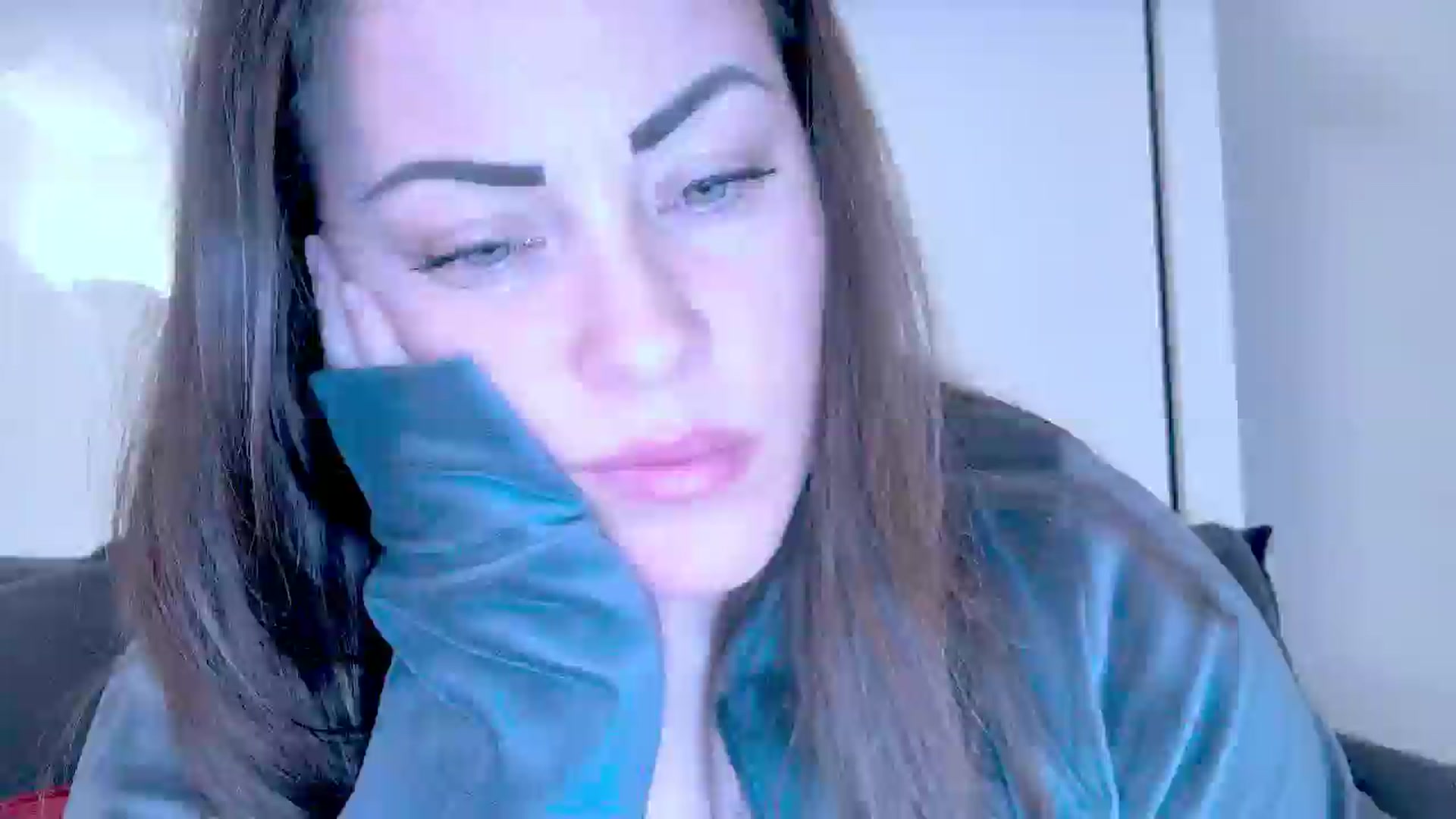 Gallery image thumbnail from Mrsfoxy's myfreecams stream on, 10/16/2025, 15:28 image 14 of 20