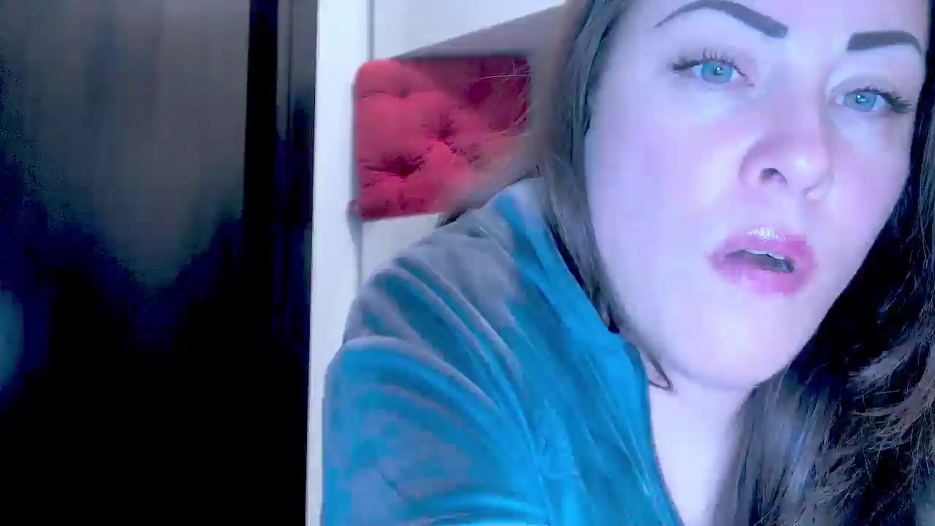 Gallery image thumbnail from Mrsfoxy's myfreecams stream on, 10/20/2025, 15:25 image 5 of 20