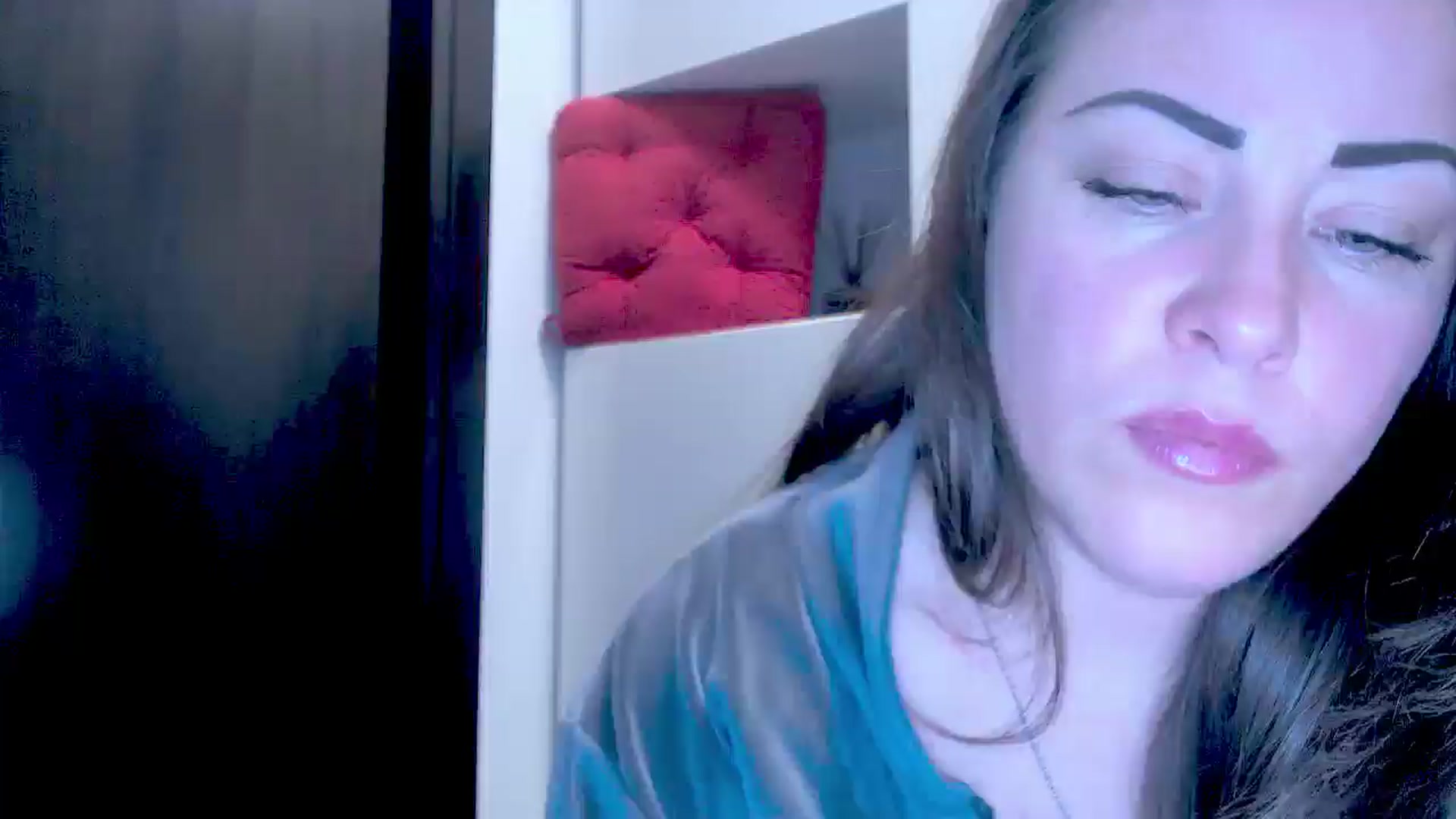 Gallery image thumbnail from Mrsfoxy's myfreecams stream on, 10/20/2025, 15:25 image 6 of 20