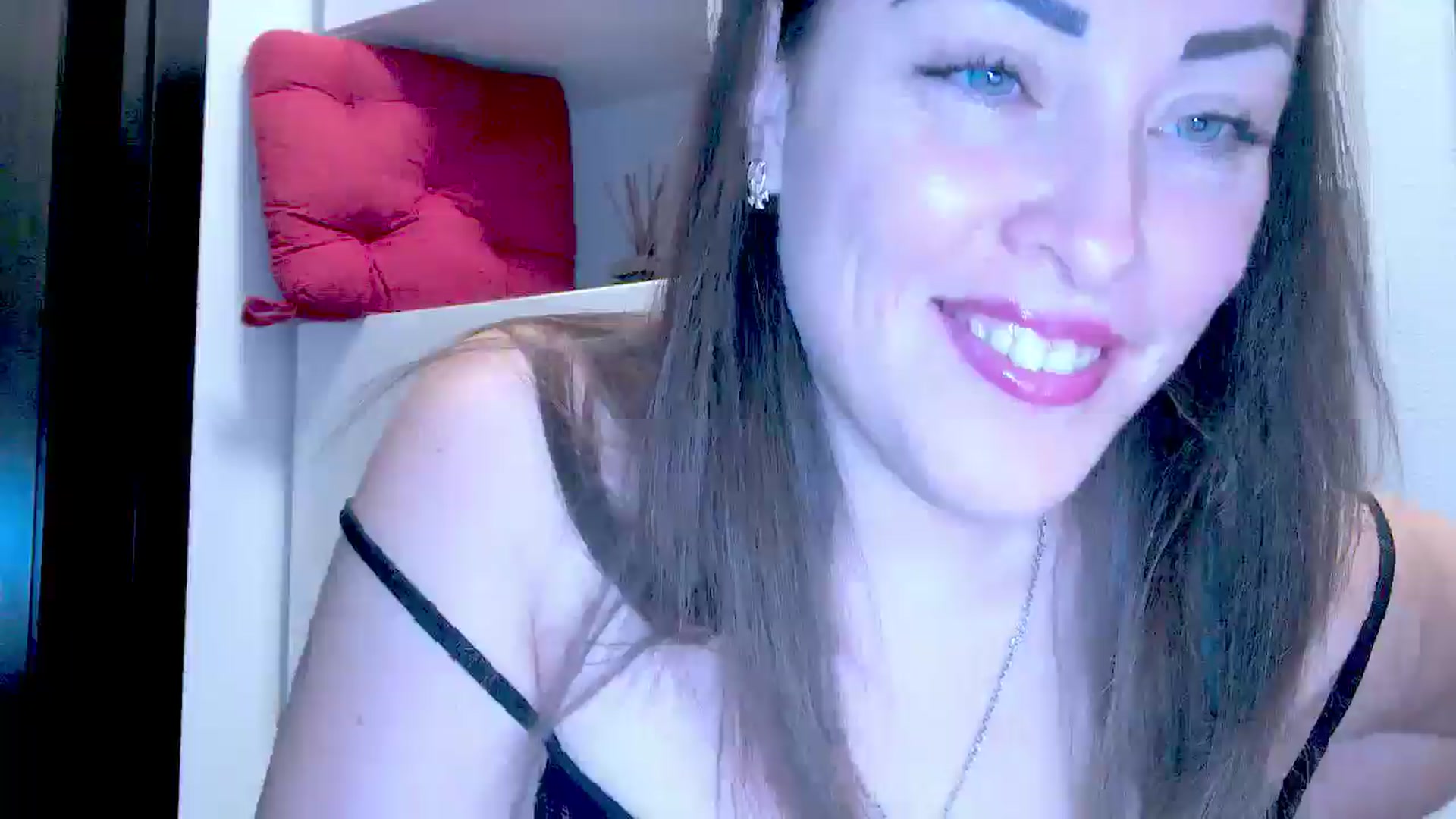 Gallery image thumbnail from Mrsfoxy's myfreecams stream on, 10/24/2025, 15:15 image 20 of 20