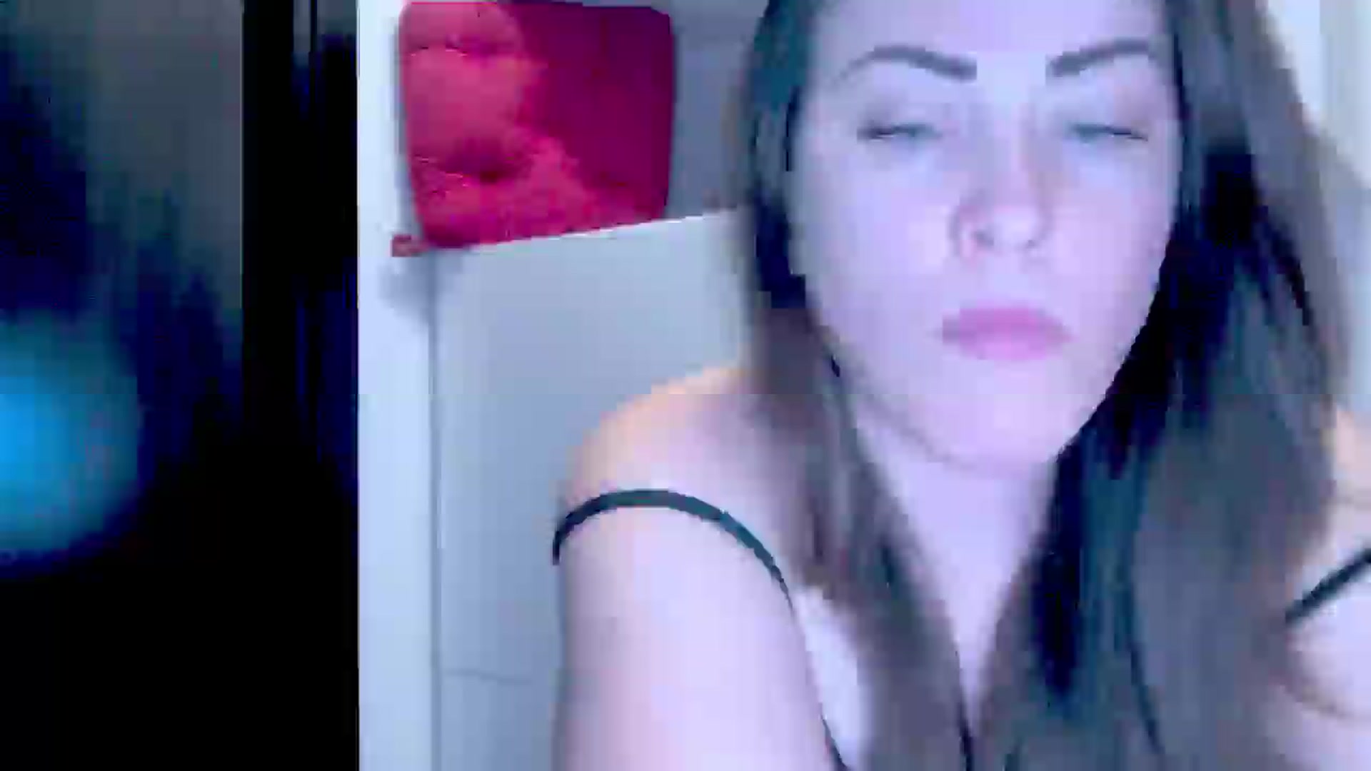 Gallery image thumbnail from Mrsfoxy's myfreecams stream on, 10/29/2025, 16:30 image 18 of 20