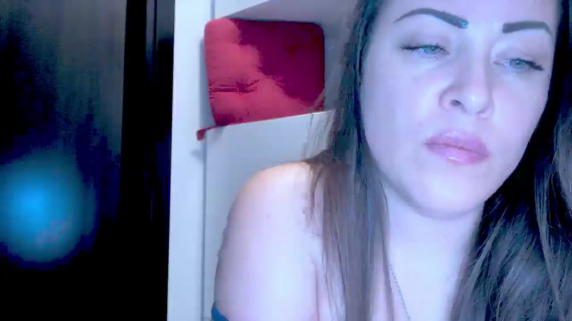 Gallery image thumbnail from Mrsfoxy's myfreecams stream on, 11/03/2025, 16:29 image 10 of 20