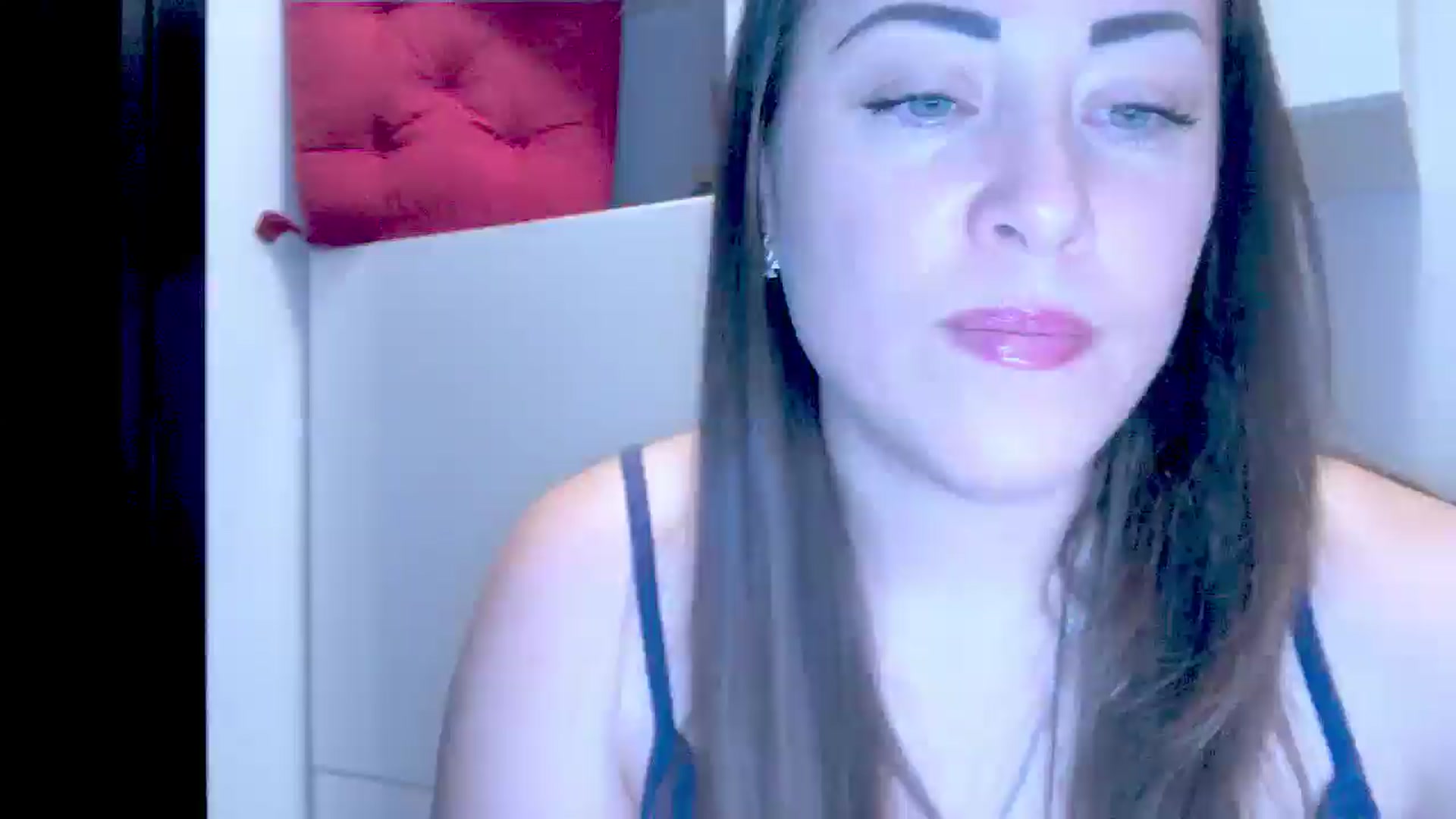 Gallery image thumbnail from Mrsfoxy's myfreecams stream on, 11/05/2025, 16:04 image 11 of 20