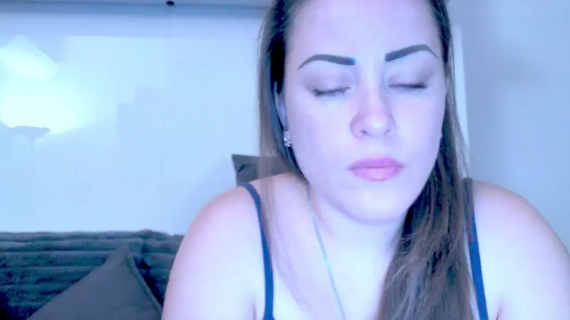 Gallery image thumbnail from Mrsfoxy's myfreecams stream on, 11/05/2025, 16:42 image 12 of 20