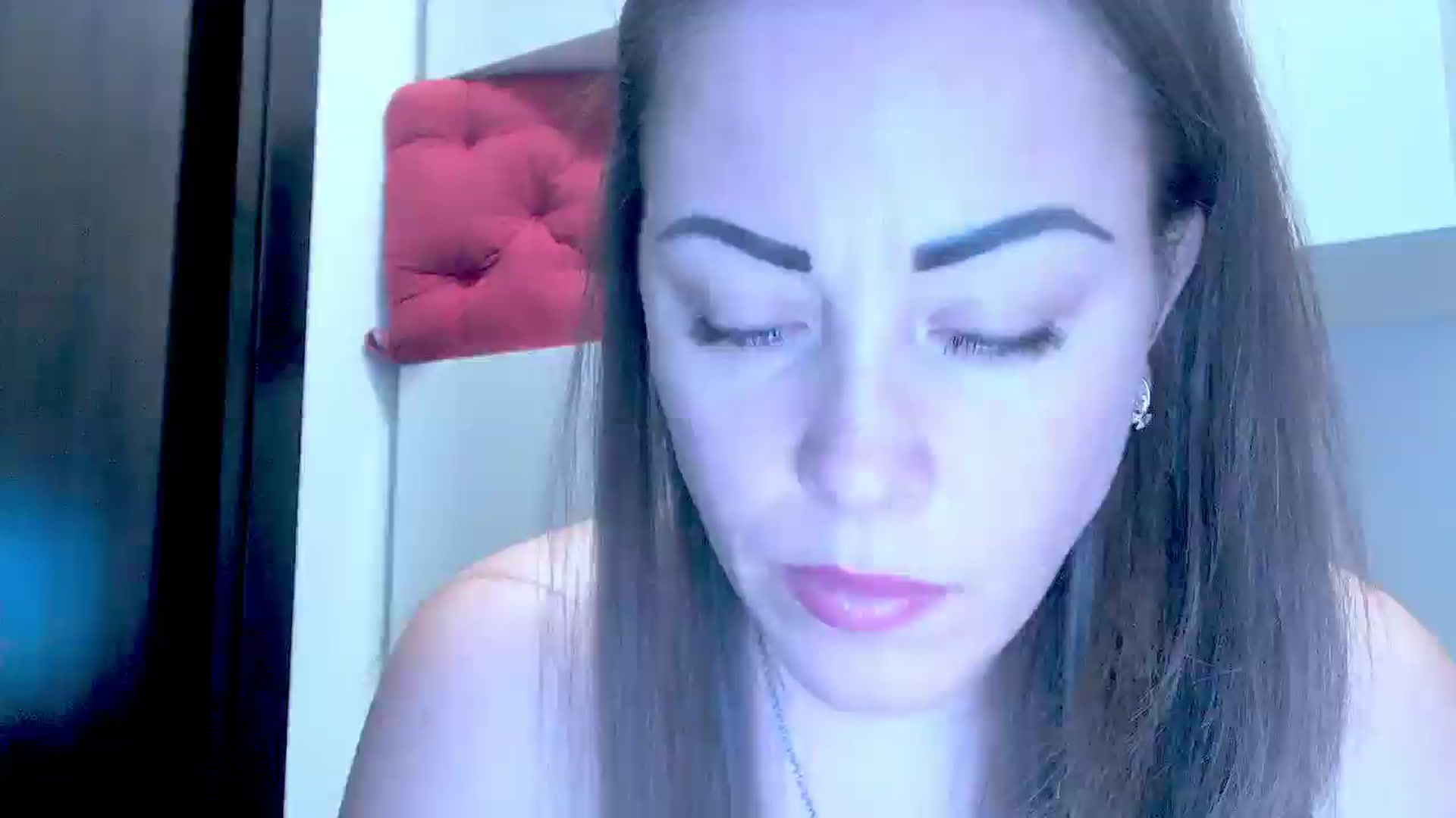 Gallery image thumbnail from Mrsfoxy's myfreecams stream on, 11/07/2025, 15:27 image 1 of 20