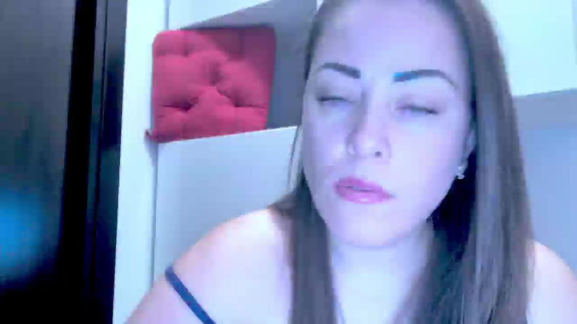 Gallery image thumbnail from Mrsfoxy's myfreecams stream on, 11/07/2025, 15:27 image 5 of 20