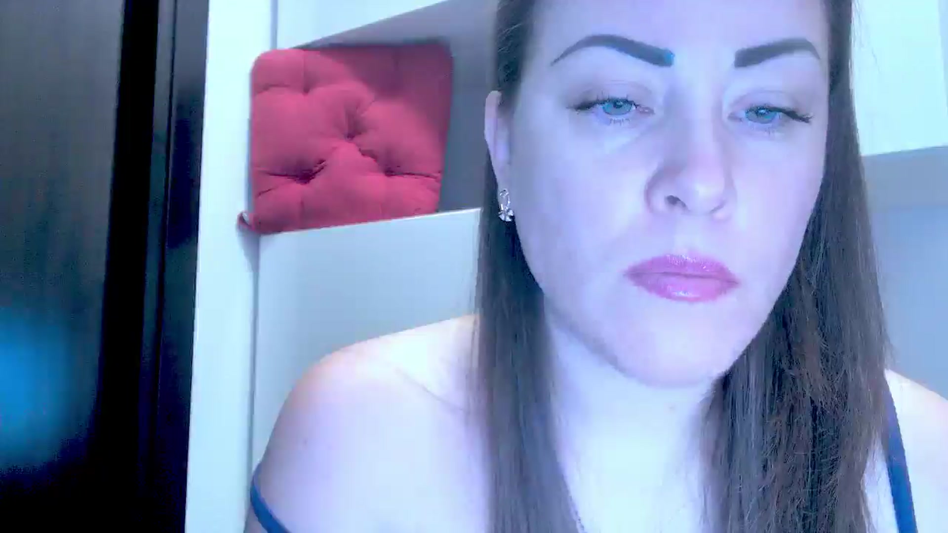 Gallery image thumbnail from Mrsfoxy's myfreecams stream on, 11/07/2025, 15:27 image 3 of 20
