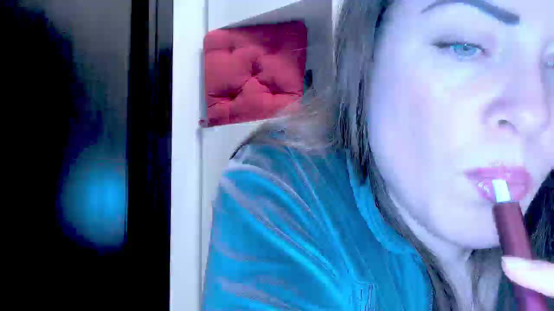 Gallery image thumbnail from Mrsfoxy's myfreecams stream on, 11/10/2025, 16:33 image 8 of 20