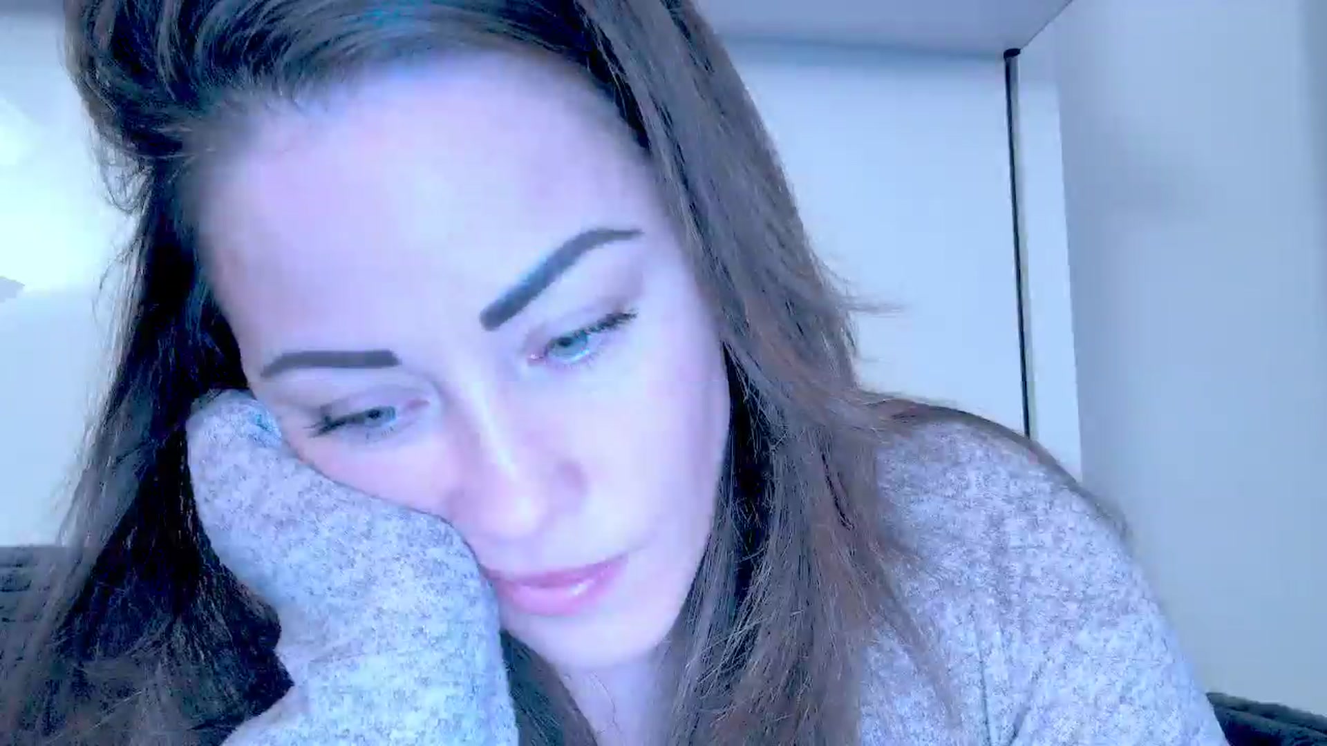 Gallery image thumbnail from Mrsfoxy's myfreecams stream on, 11/13/2025, 16:11 image 18 of 20