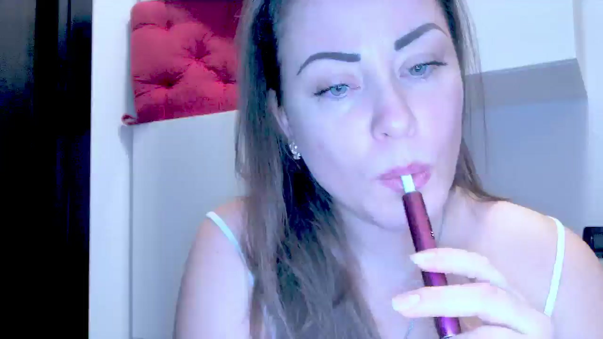 Gallery image thumbnail from Mrsfoxy's myfreecams stream on, 11/20/2025, 15:30 image 12 of 20