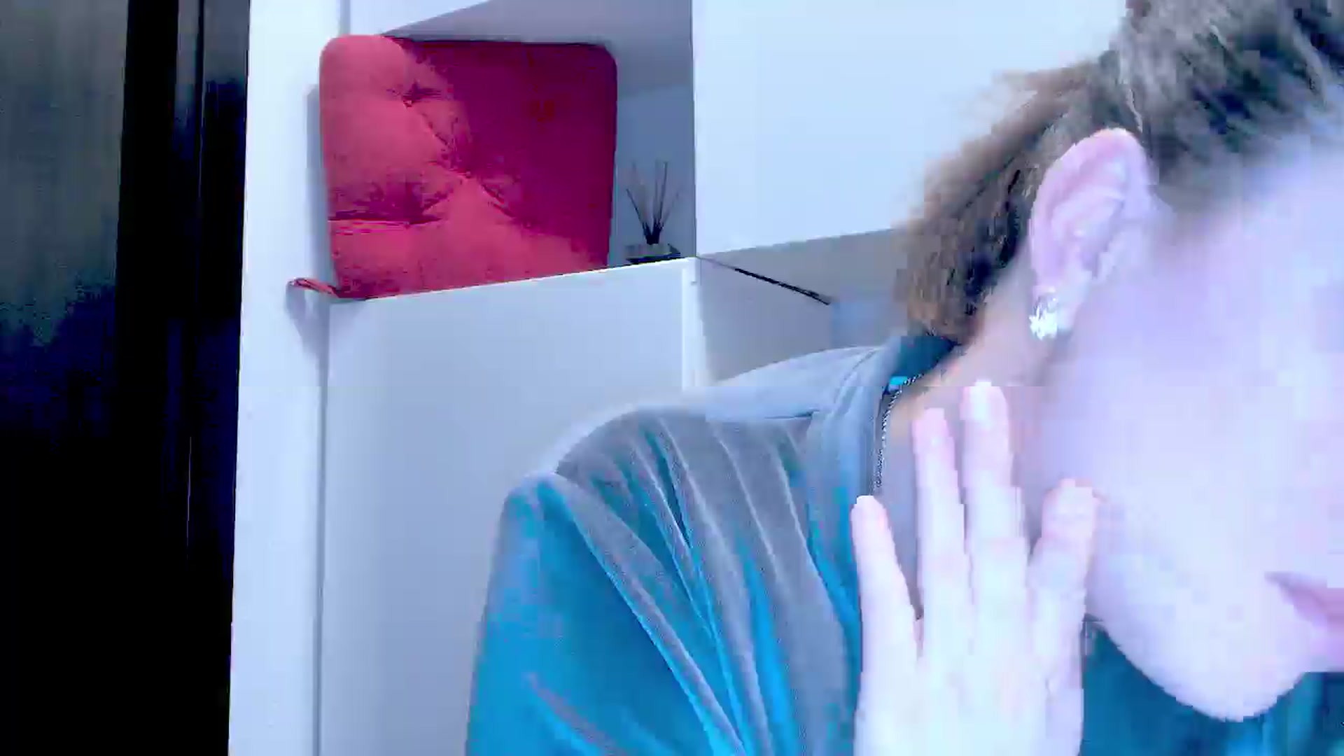 Gallery image thumbnail from Mrsfoxy's myfreecams stream on, 11/24/2025, 16:19 image 14 of 20