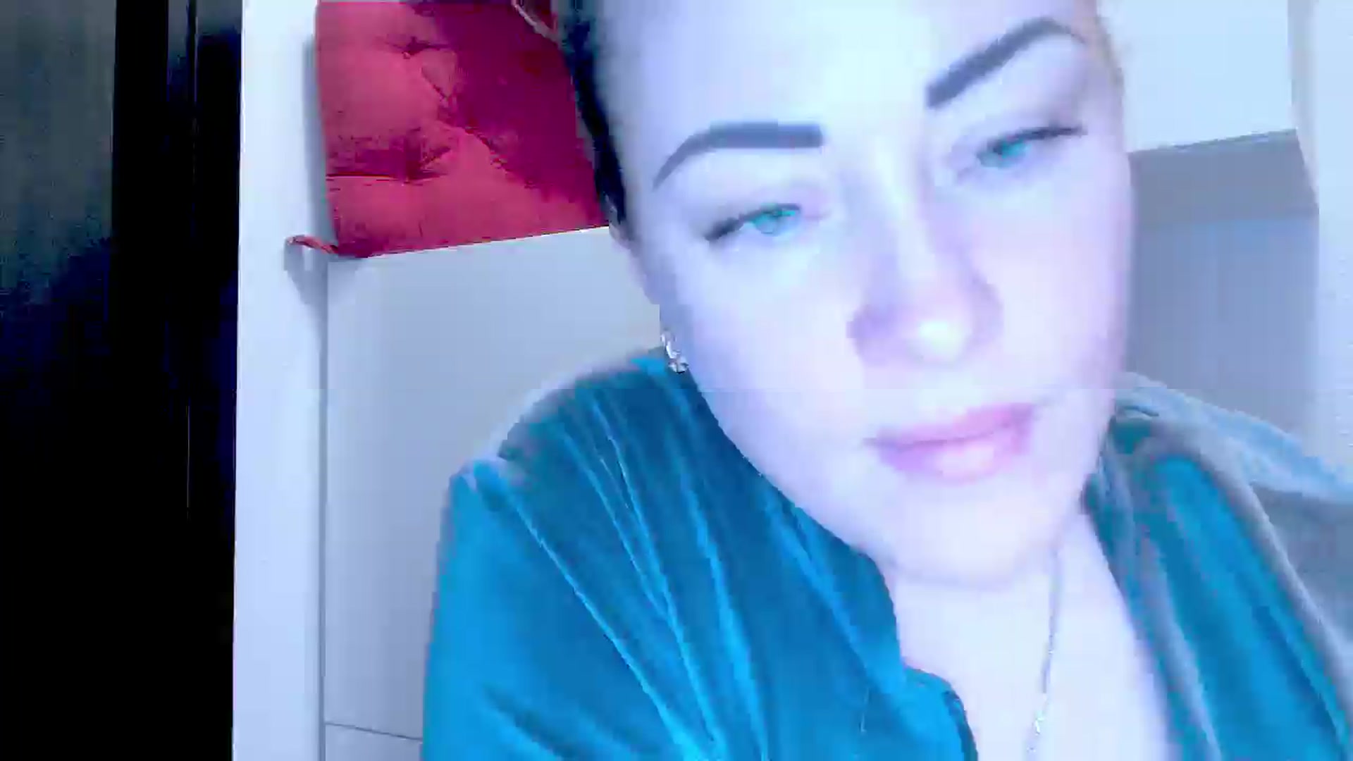 Gallery image thumbnail from Mrsfoxy's myfreecams stream on, 11/24/2025, 16:19 image 19 of 20