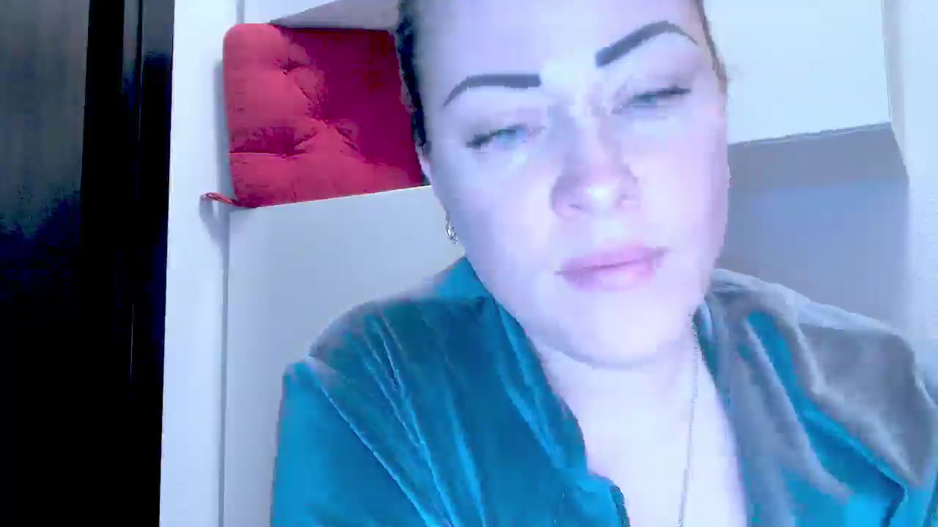 Gallery image thumbnail from Mrsfoxy's myfreecams stream on, 11/24/2025, 16:19 image 16 of 20