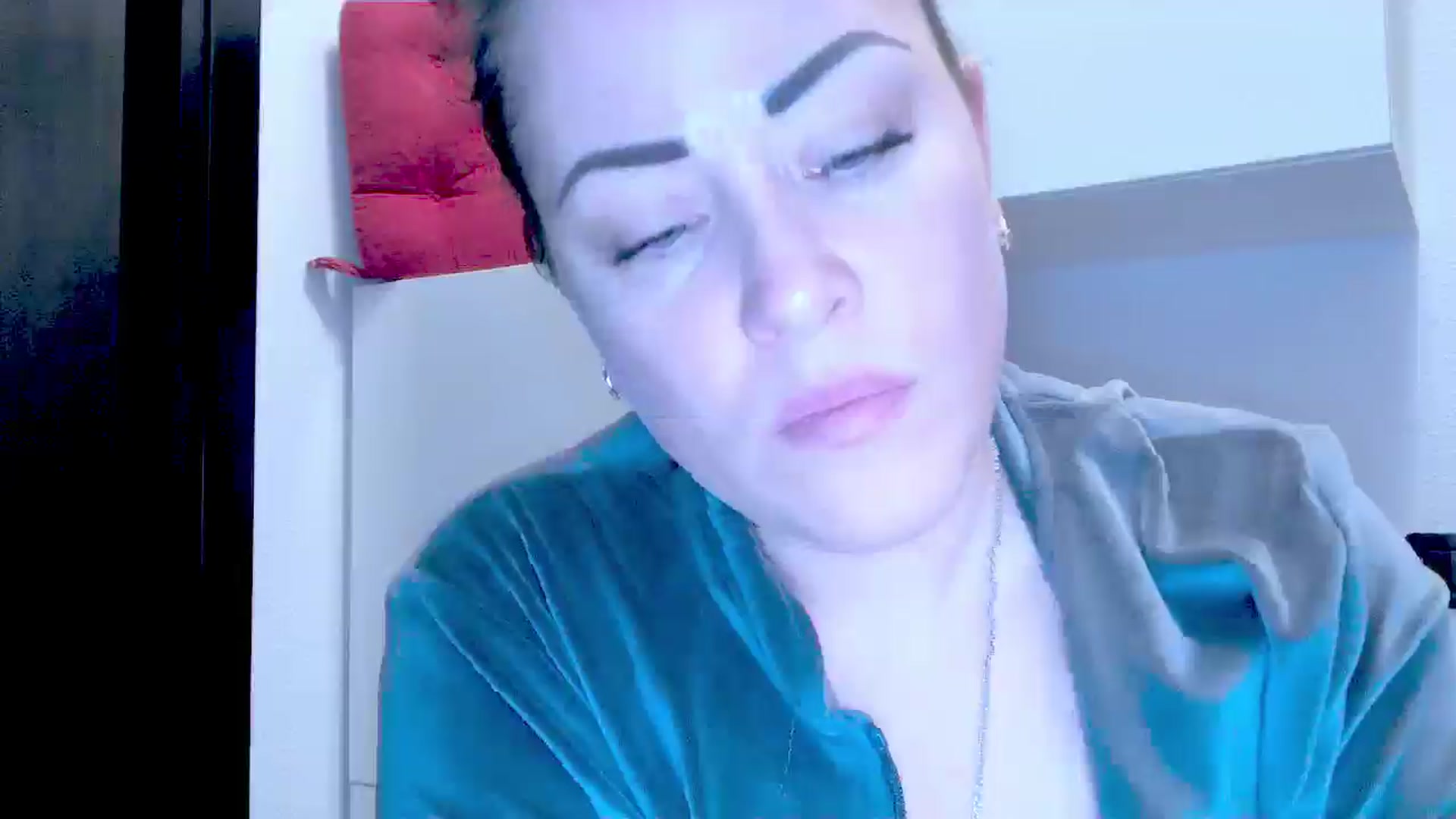 Gallery image thumbnail from Mrsfoxy's myfreecams stream on, 11/24/2025, 16:19 image 18 of 20