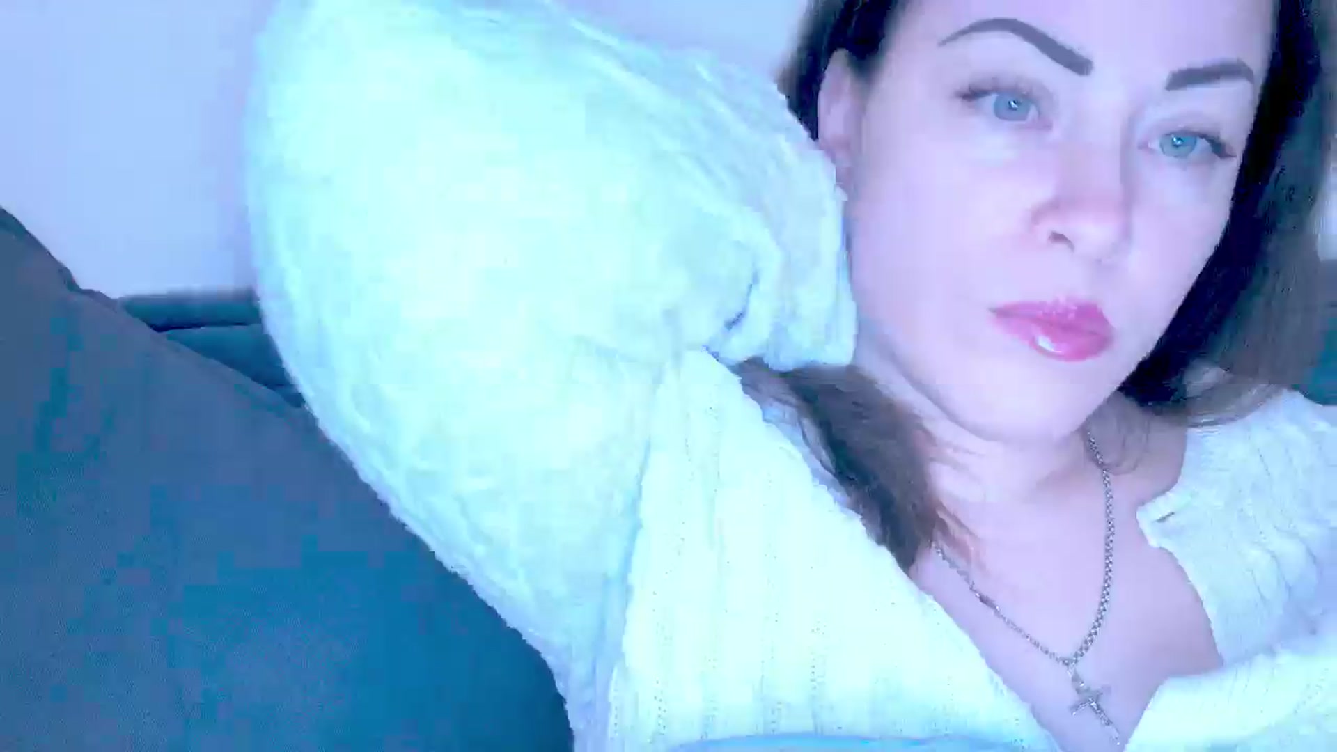 Gallery image thumbnail from Mrsfoxy's myfreecams stream on, 12/02/2025, 15:28 image 18 of 20