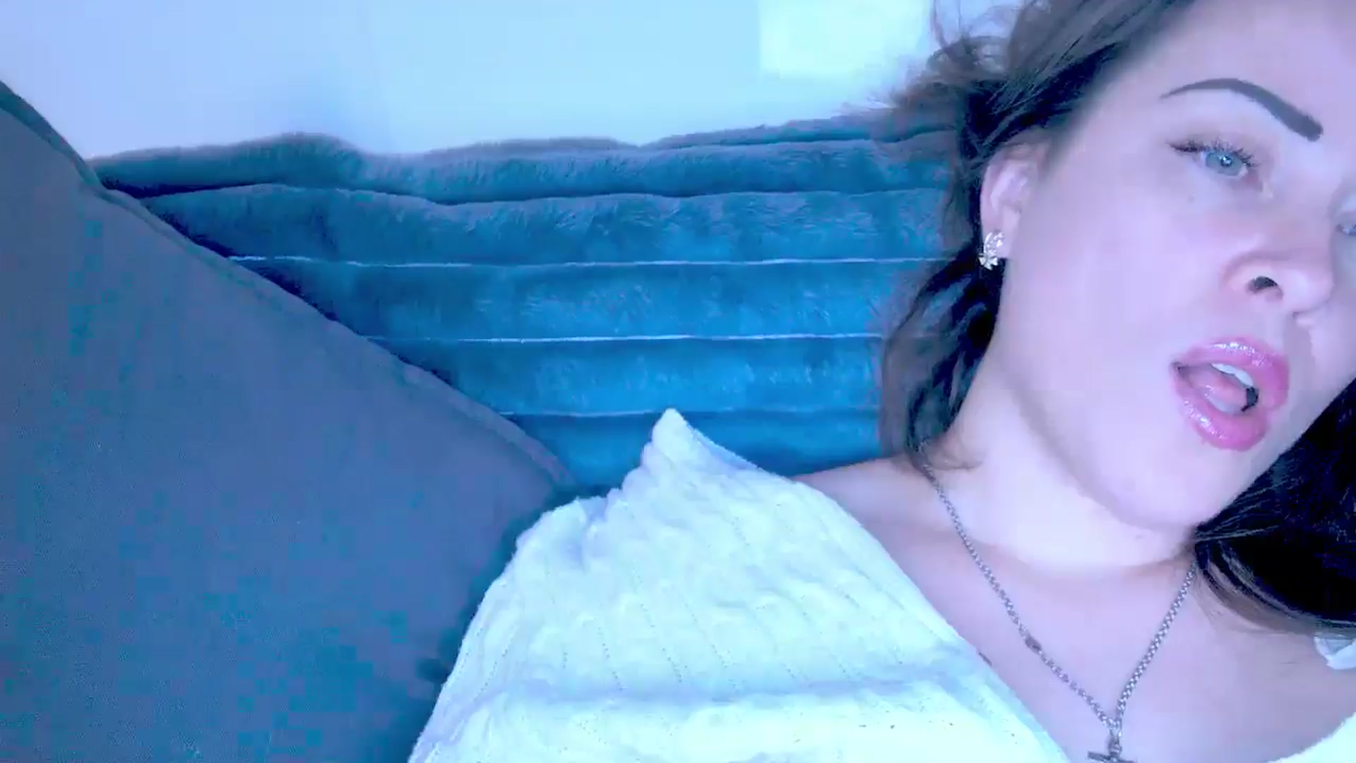 Gallery image thumbnail from Mrsfoxy's myfreecams stream on, 12/02/2025, 15:55 image 19 of 20
