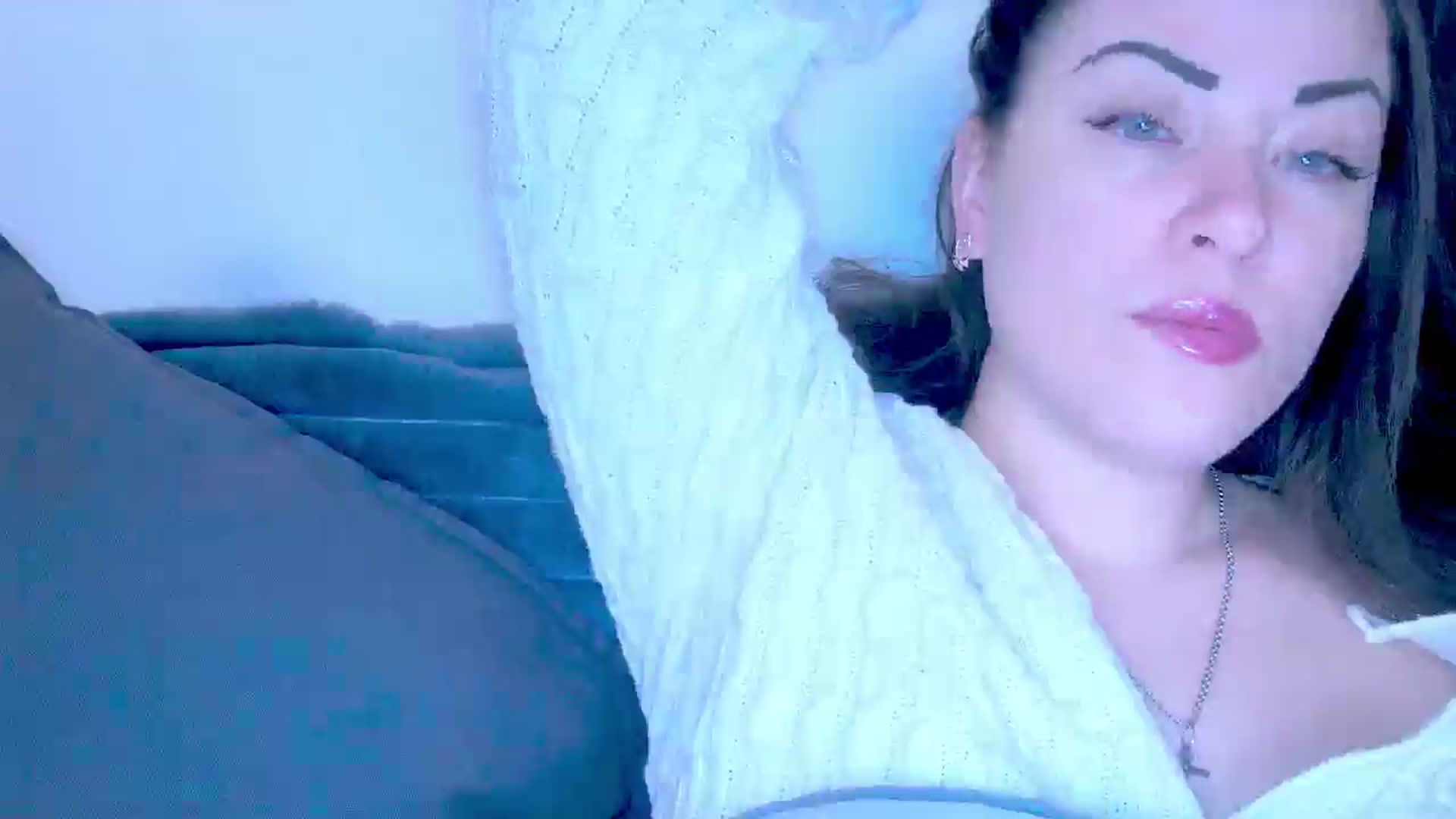 Gallery image thumbnail from Mrsfoxy's myfreecams stream on, 12/02/2025, 15:55 image 11 of 20