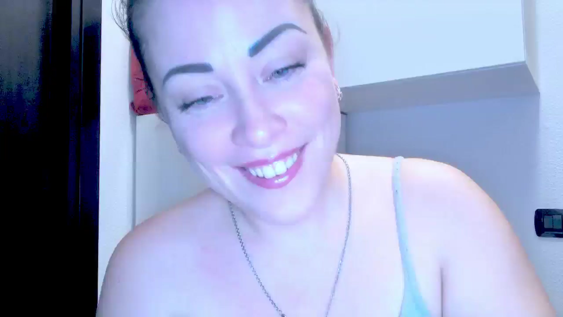 Gallery image thumbnail from Mrsfoxy's myfreecams stream on, 12/03/2025, 16:19 image 14 of 20
