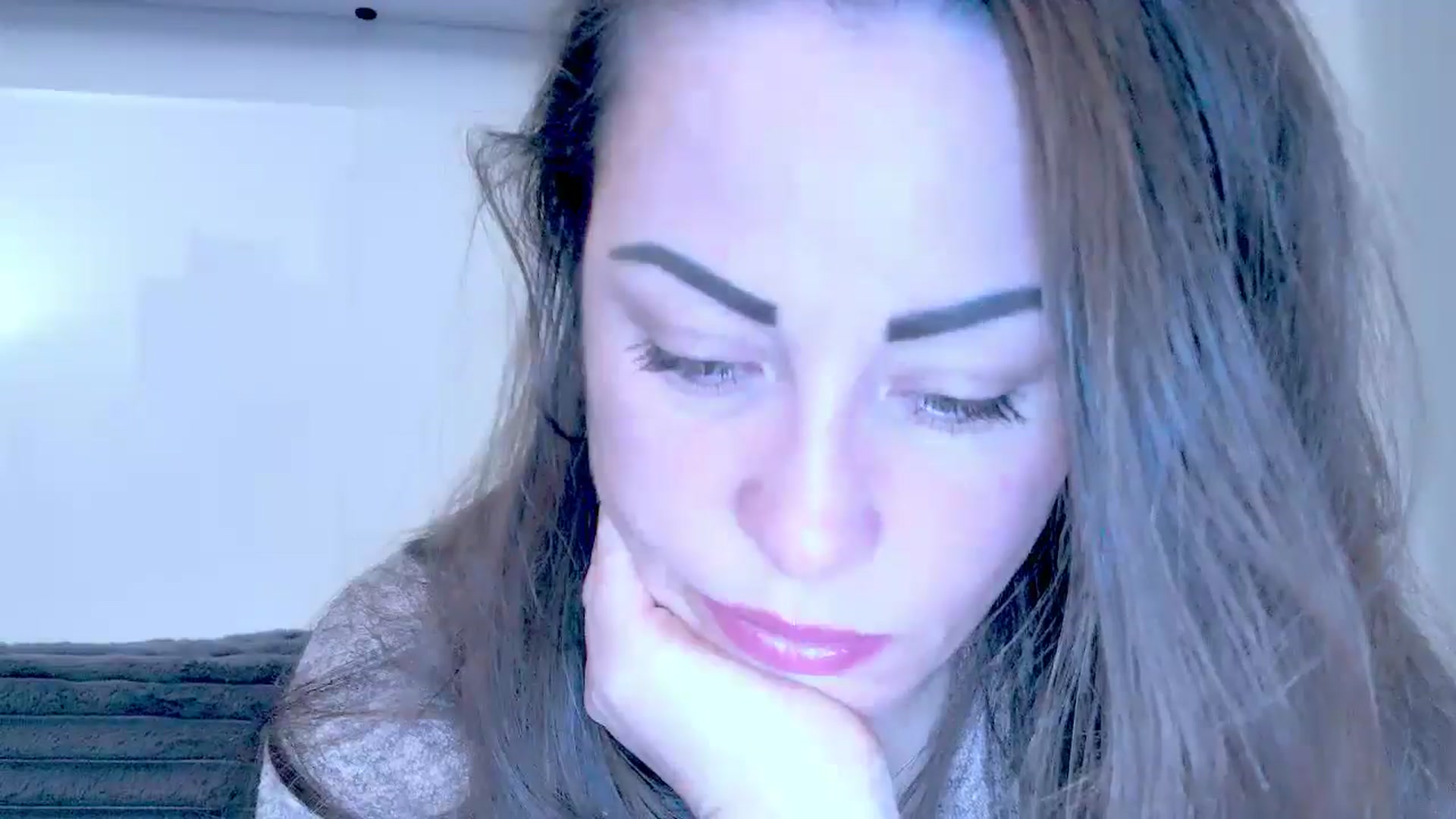 Gallery image thumbnail from Mrsfoxy's myfreecams stream on, 12/04/2025, 16:35 image 19 of 20