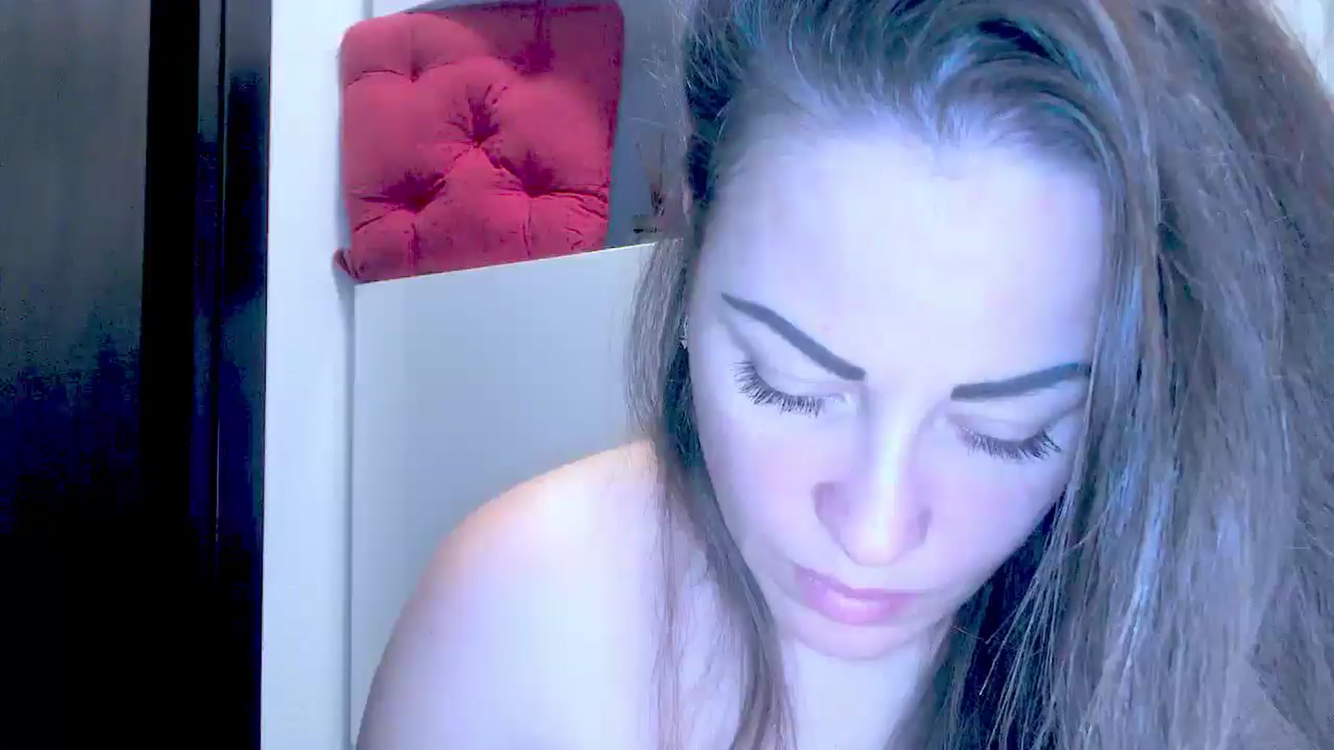 Gallery image thumbnail from Mrsfoxy's myfreecams stream on, 12/05/2025, 16:25 image 11 of 20