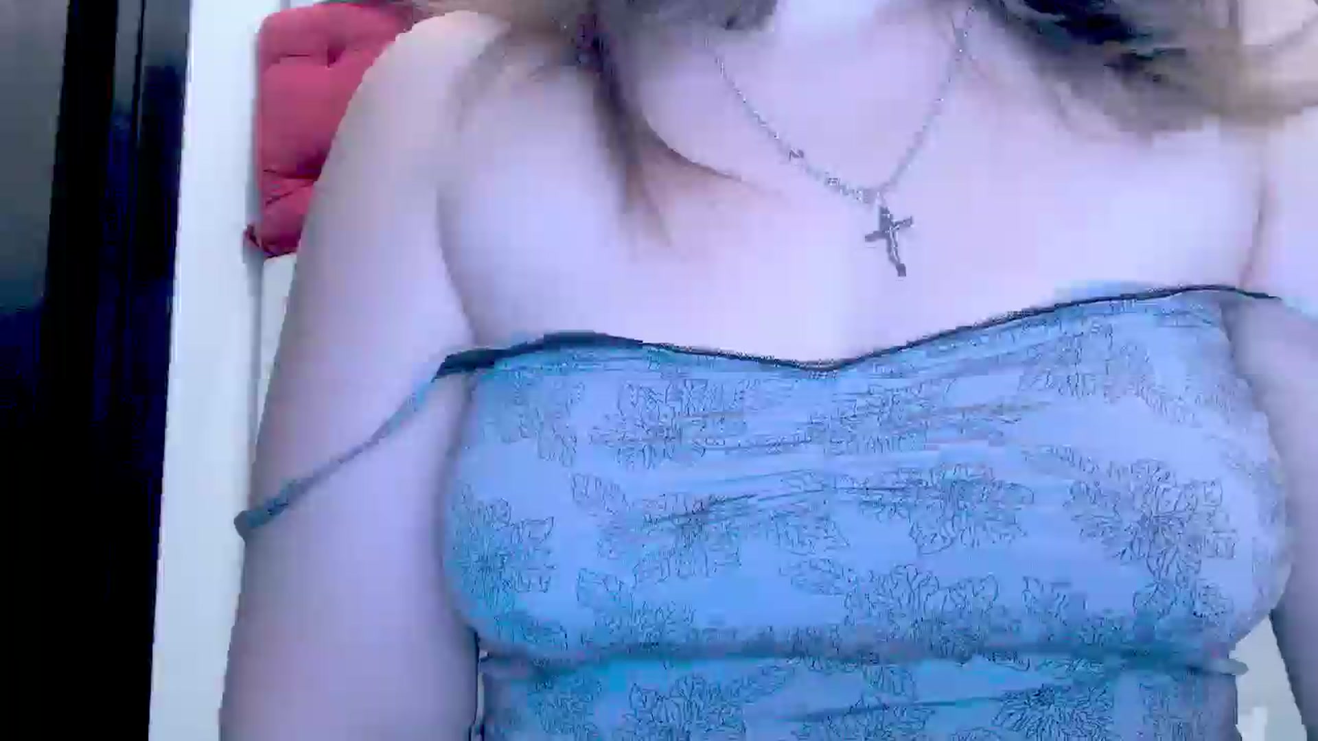 Gallery image thumbnail from Mrsfoxy's myfreecams stream on, 12/05/2025, 16:25 image 3 of 20