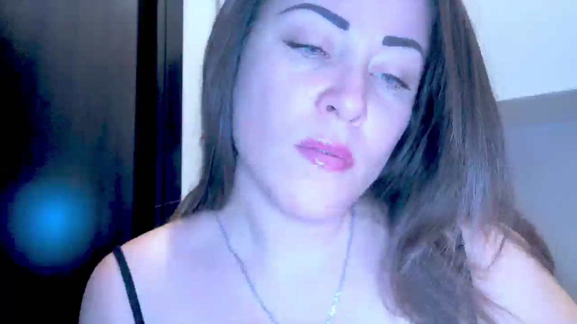 Gallery image thumbnail from Mrsfoxy's myfreecams stream on, 12/10/2025, 15:53 image 6 of 20