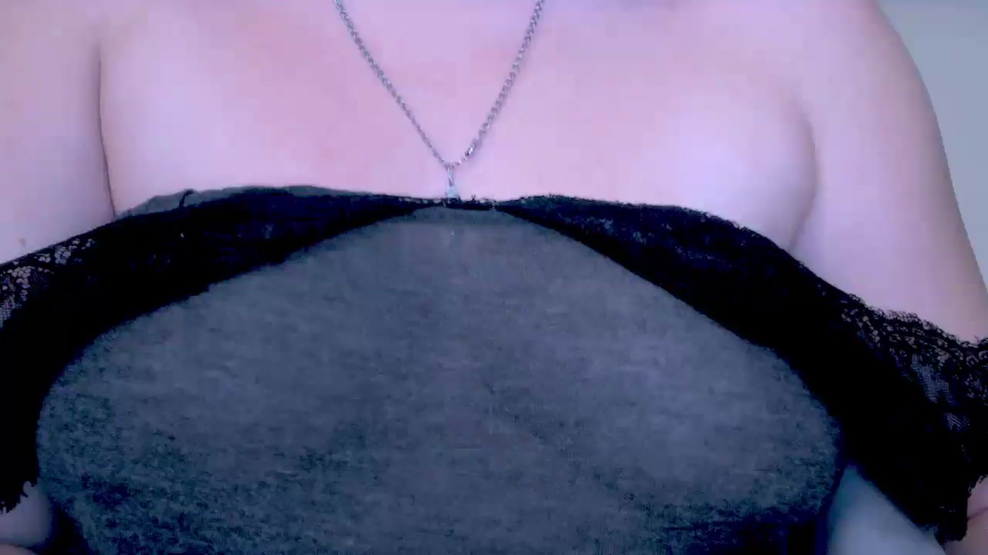 Gallery image thumbnail from Mrsfoxy's myfreecams stream on, 12/12/2025, 15:56 image 19 of 20
