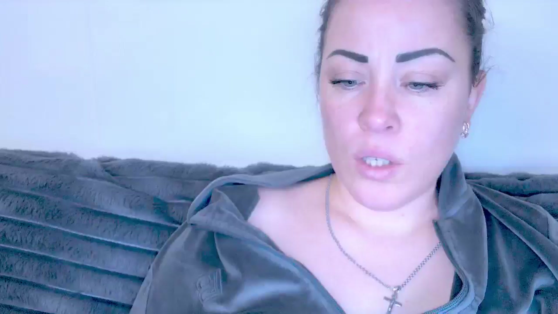 Gallery image thumbnail from Mrsfoxy's myfreecams stream on, 12/16/2025, 16:27 image 14 of 20
