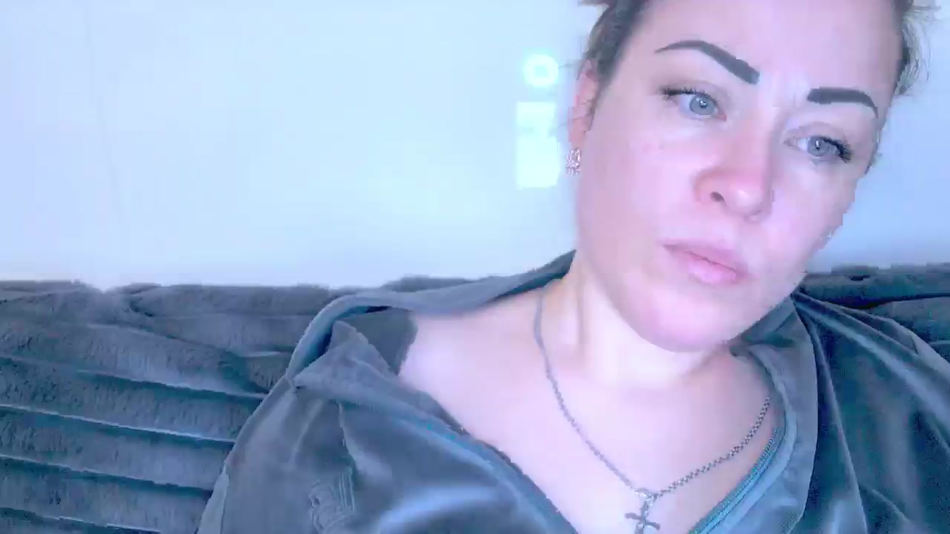 Gallery image thumbnail from Mrsfoxy's myfreecams stream on, 12/16/2025, 16:27 image 5 of 20