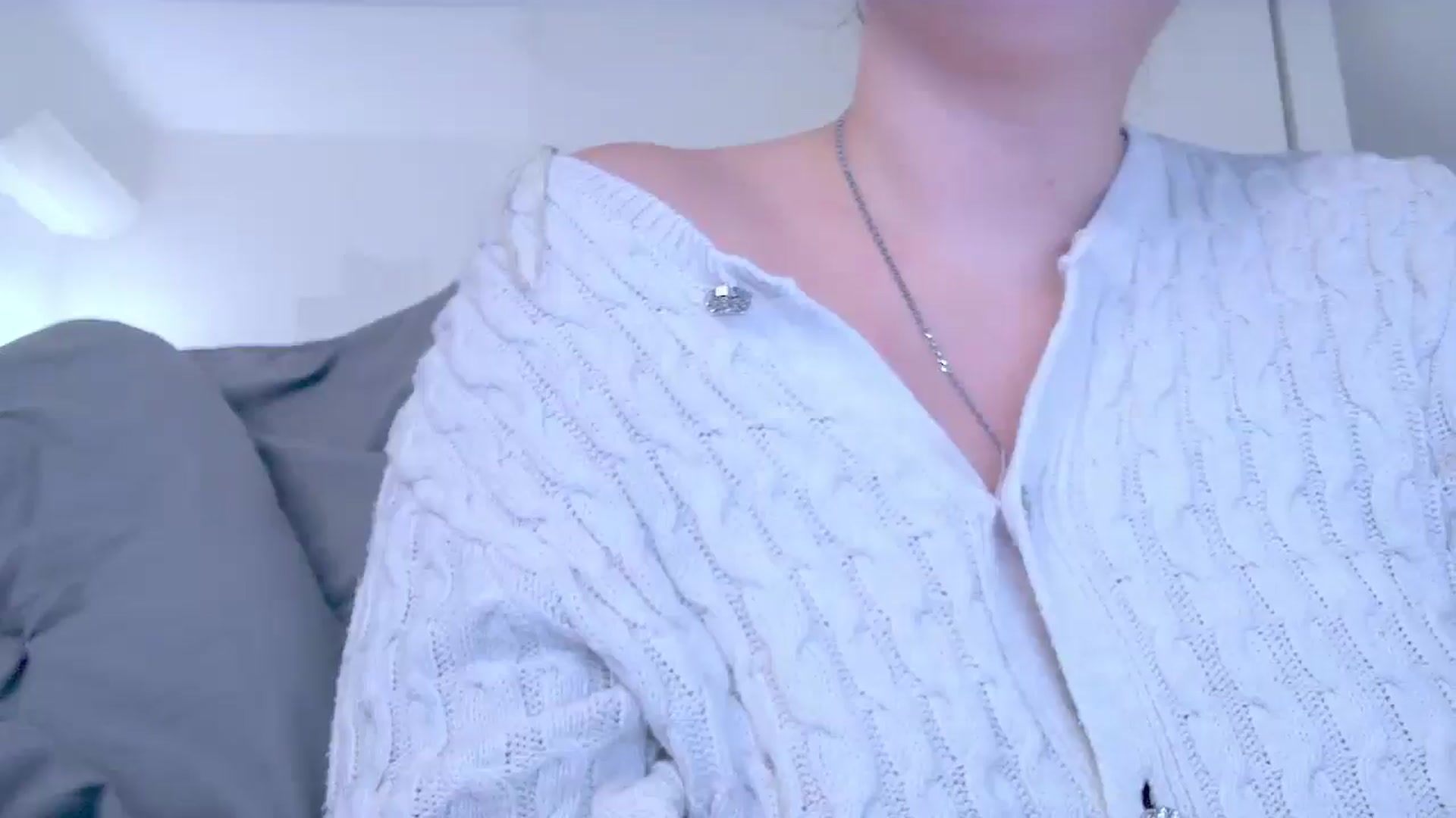 Gallery image thumbnail from Mrsfoxy's myfreecams stream on, 12/17/2025, 16:20 image 10 of 20