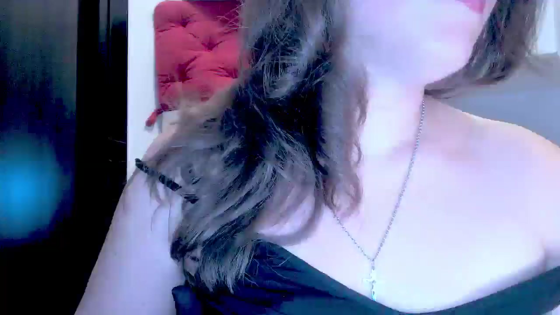 Gallery image thumbnail from Mrsfoxy's myfreecams stream on, 12/18/2025, 14:59 image 13 of 20