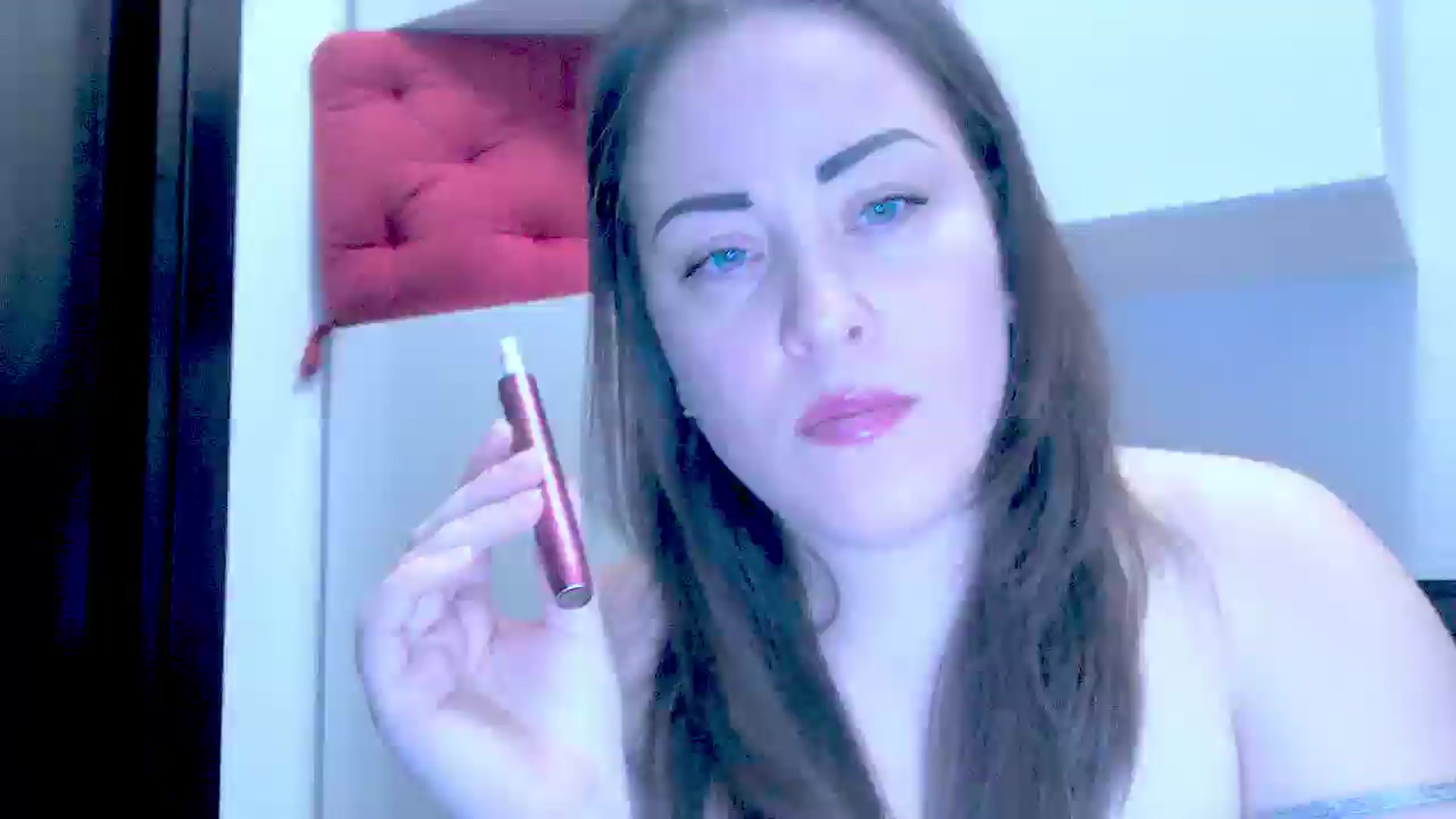 Gallery image thumbnail from Mrsfoxy's myfreecams stream on, 12/19/2025, 15:13 image 1 of 20