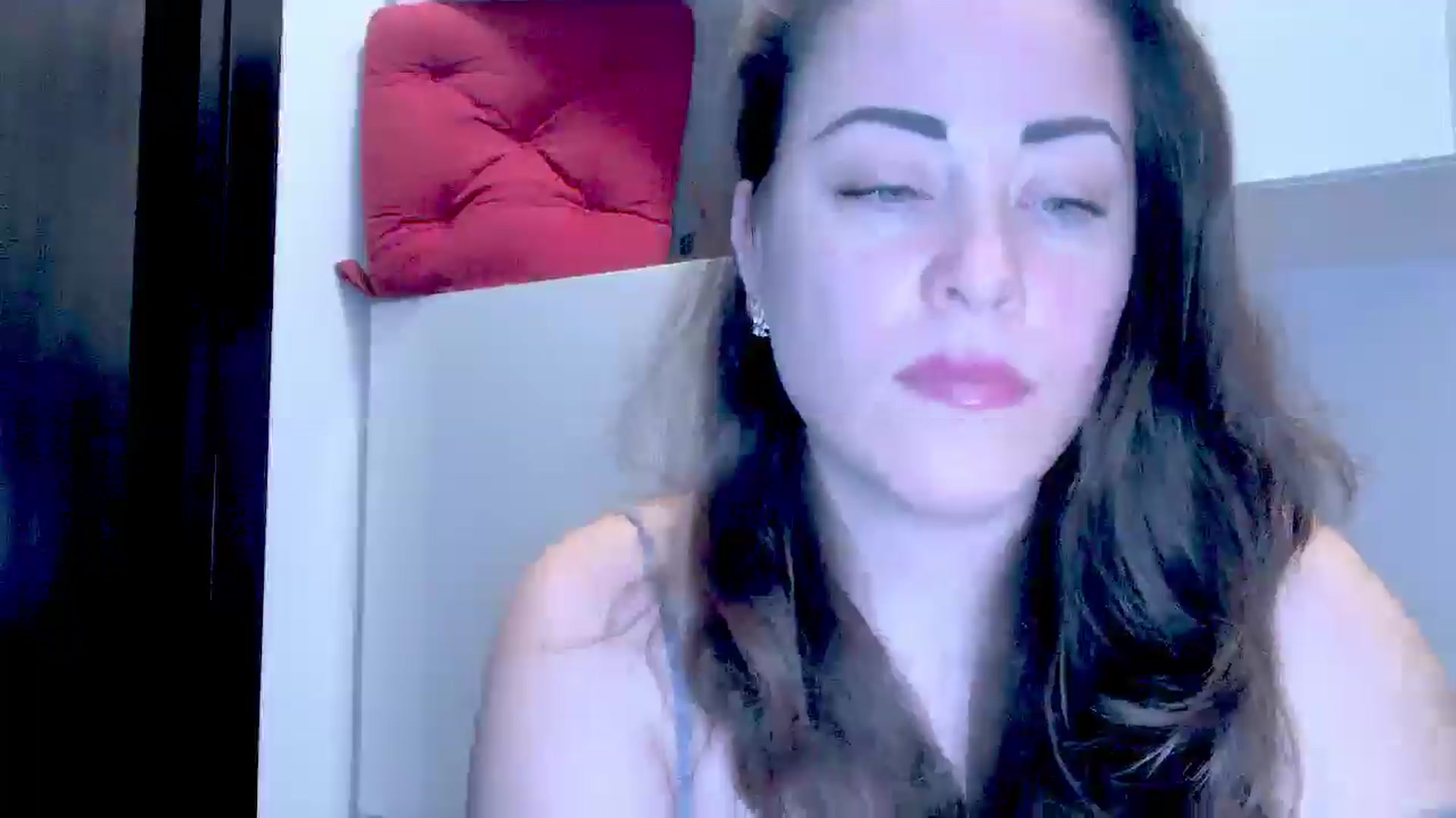 Gallery image thumbnail from Mrsfoxy's myfreecams stream on, 12/22/2025, 15:57 image 7 of 20
