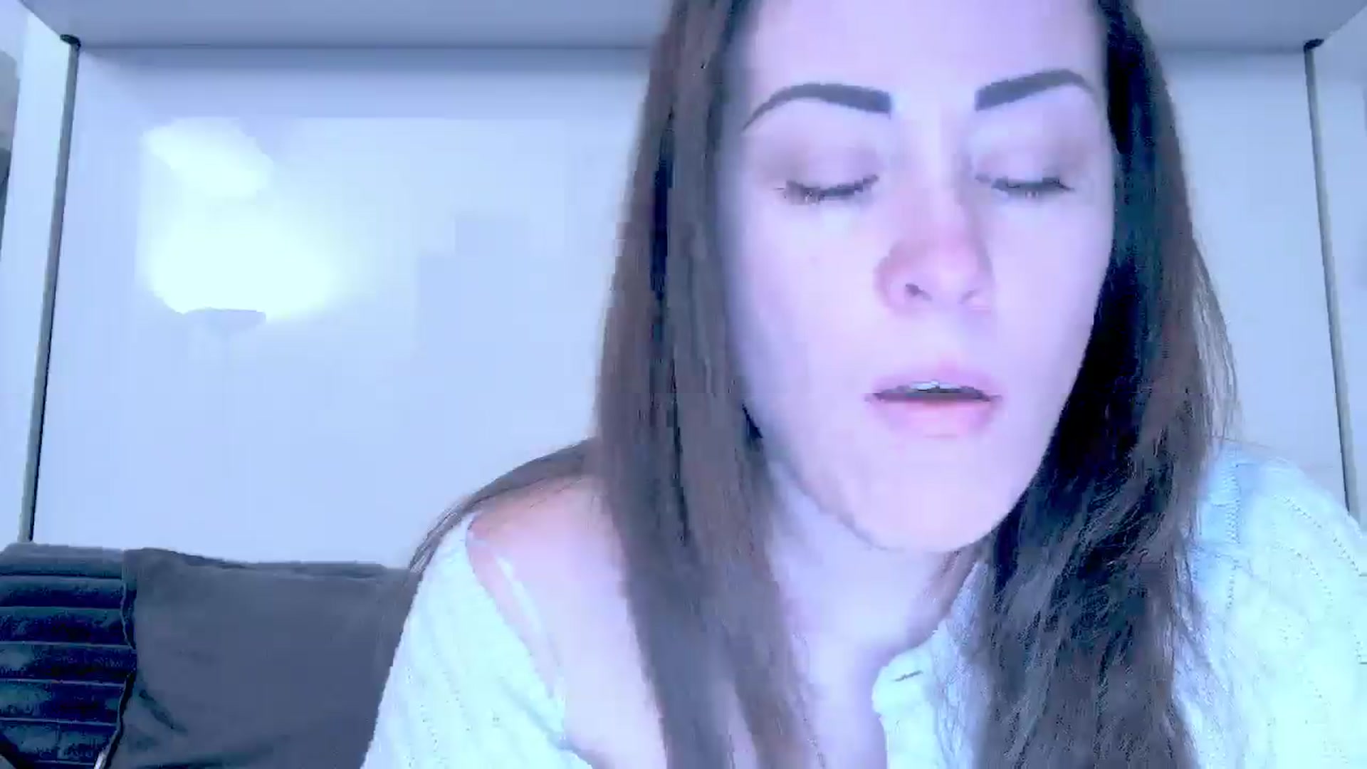 Gallery image thumbnail from Mrsfoxy's myfreecams stream on, 12/23/2025, 15:52 image 10 of 20