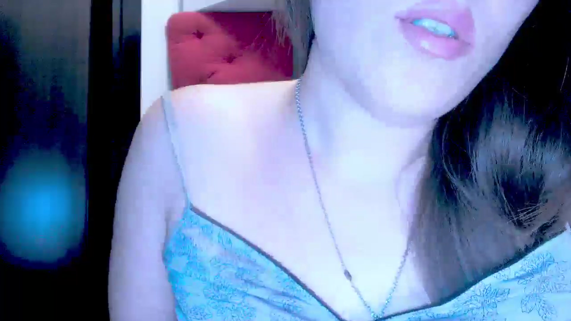 Gallery image thumbnail from Mrsfoxy's myfreecams stream on, 12/26/2025, 16:32 image 9 of 20