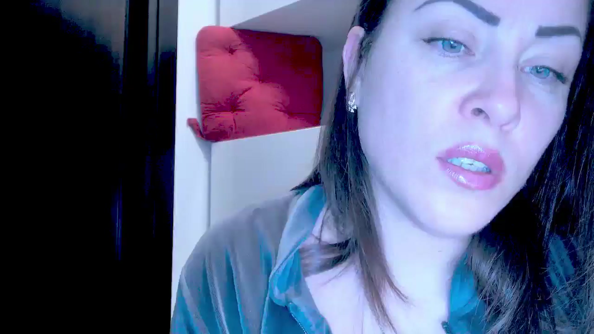Gallery image thumbnail from Mrsfoxy's myfreecams stream on, 12/29/2025, 14:39 image 16 of 20
