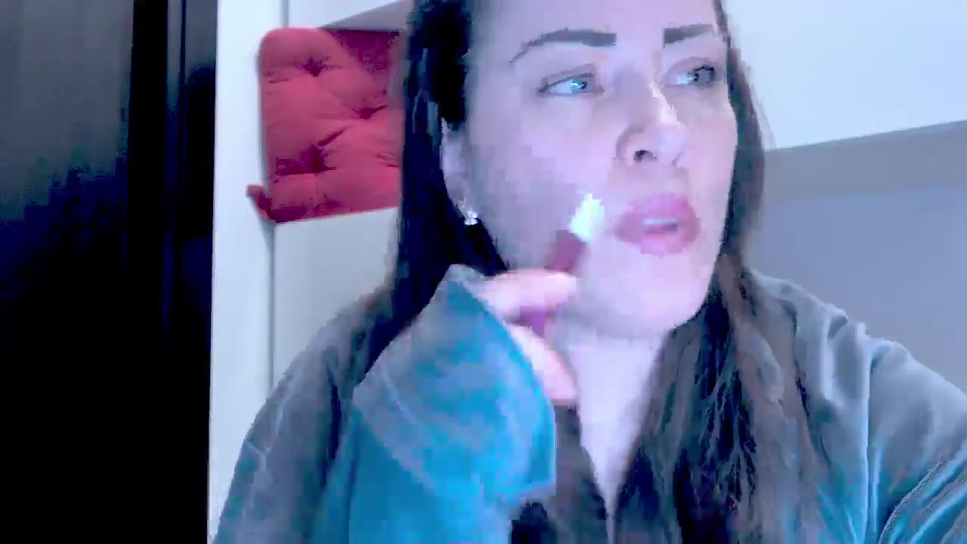 Gallery image thumbnail from Mrsfoxy's myfreecams stream on, 01/05/2026, 16:45 image 11 of 20