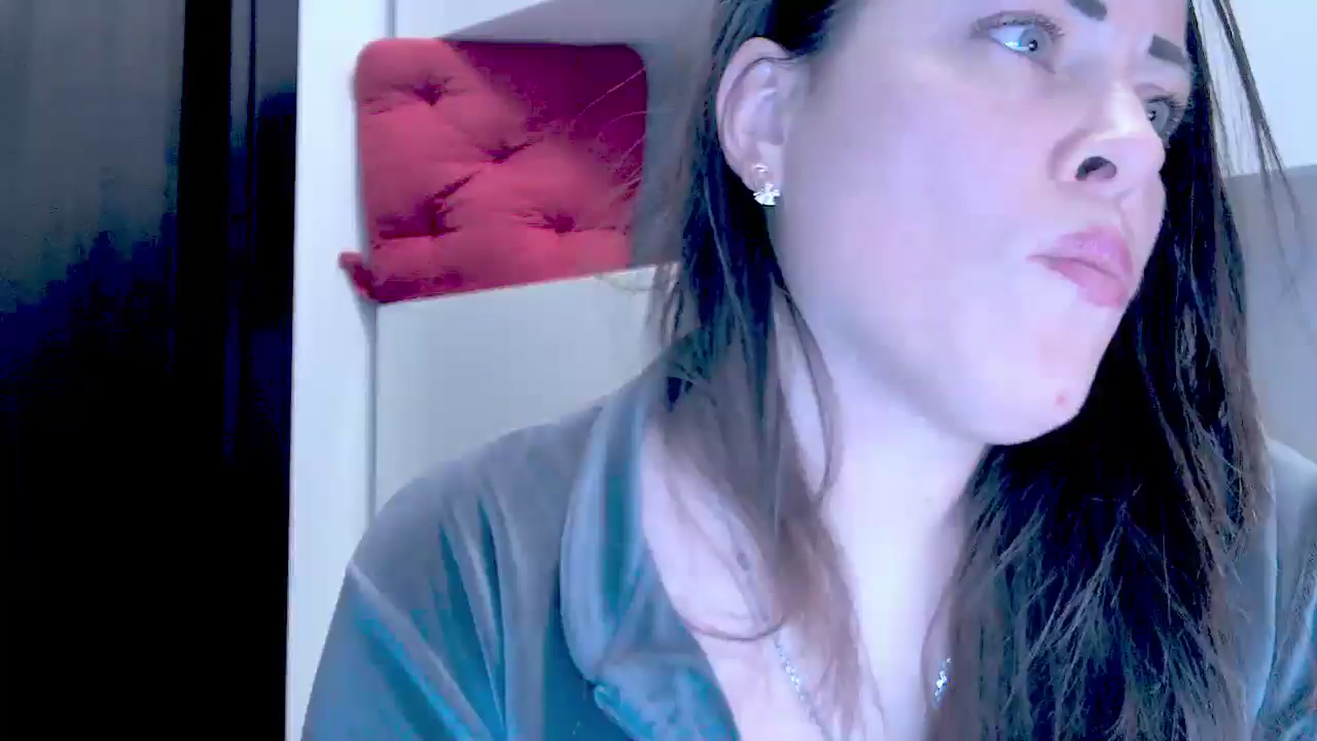 Gallery image thumbnail from Mrsfoxy's myfreecams stream on, 01/05/2026, 16:45 image 7 of 20