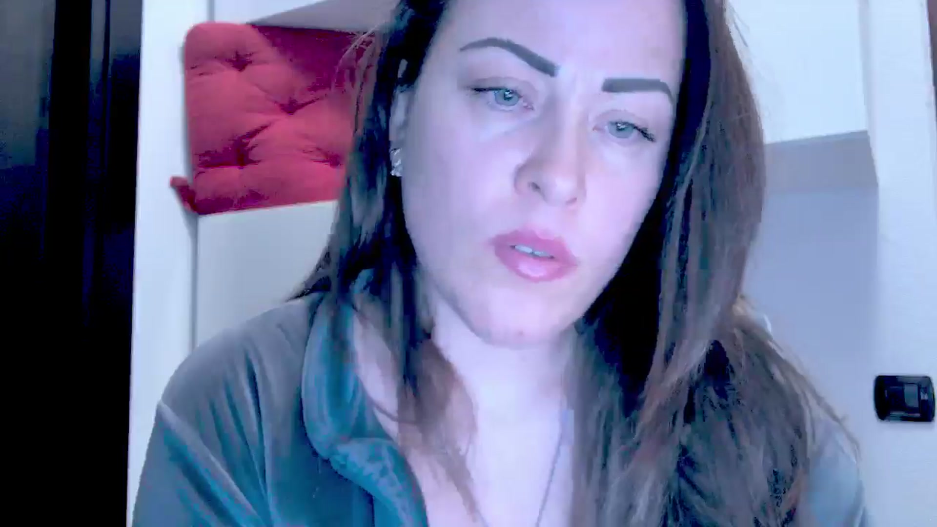 Gallery image thumbnail from Mrsfoxy's myfreecams stream on, 01/05/2026, 16:45 image 3 of 20