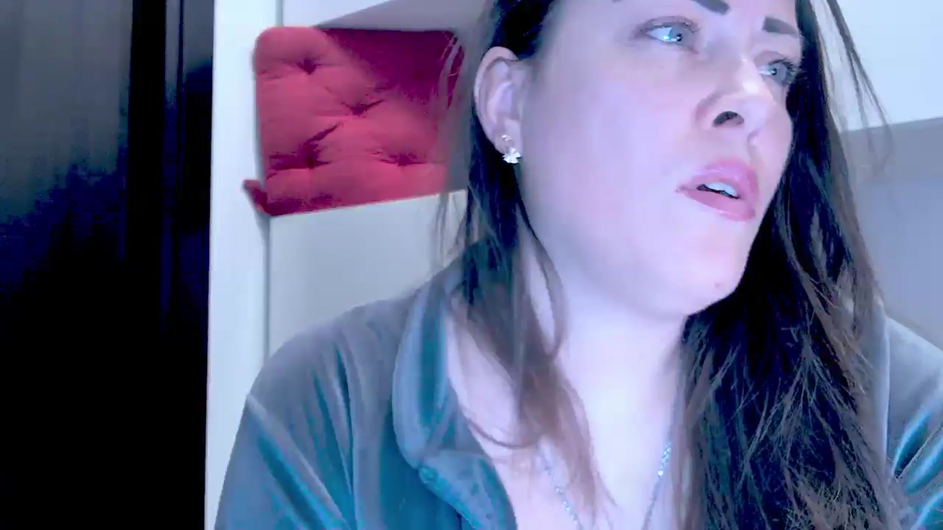 Gallery image thumbnail from Mrsfoxy's myfreecams stream on, 01/05/2026, 16:45 image 5 of 20