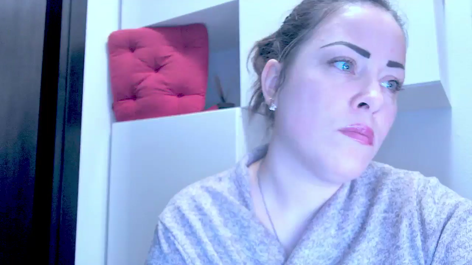 Gallery image thumbnail from Mrsfoxy's myfreecams stream on, 01/07/2026, 15:41 image 1 of 20