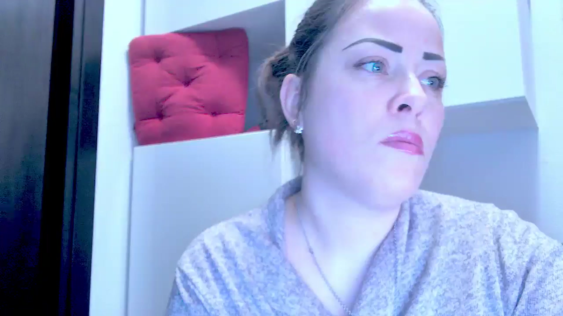 Gallery image thumbnail from Mrsfoxy's myfreecams stream on, 01/07/2026, 15:41 image 4 of 20